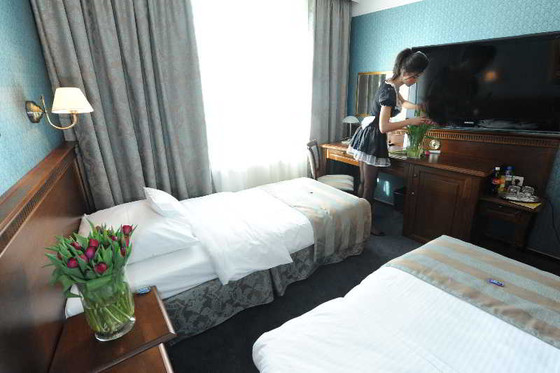 Double or Twin Superior