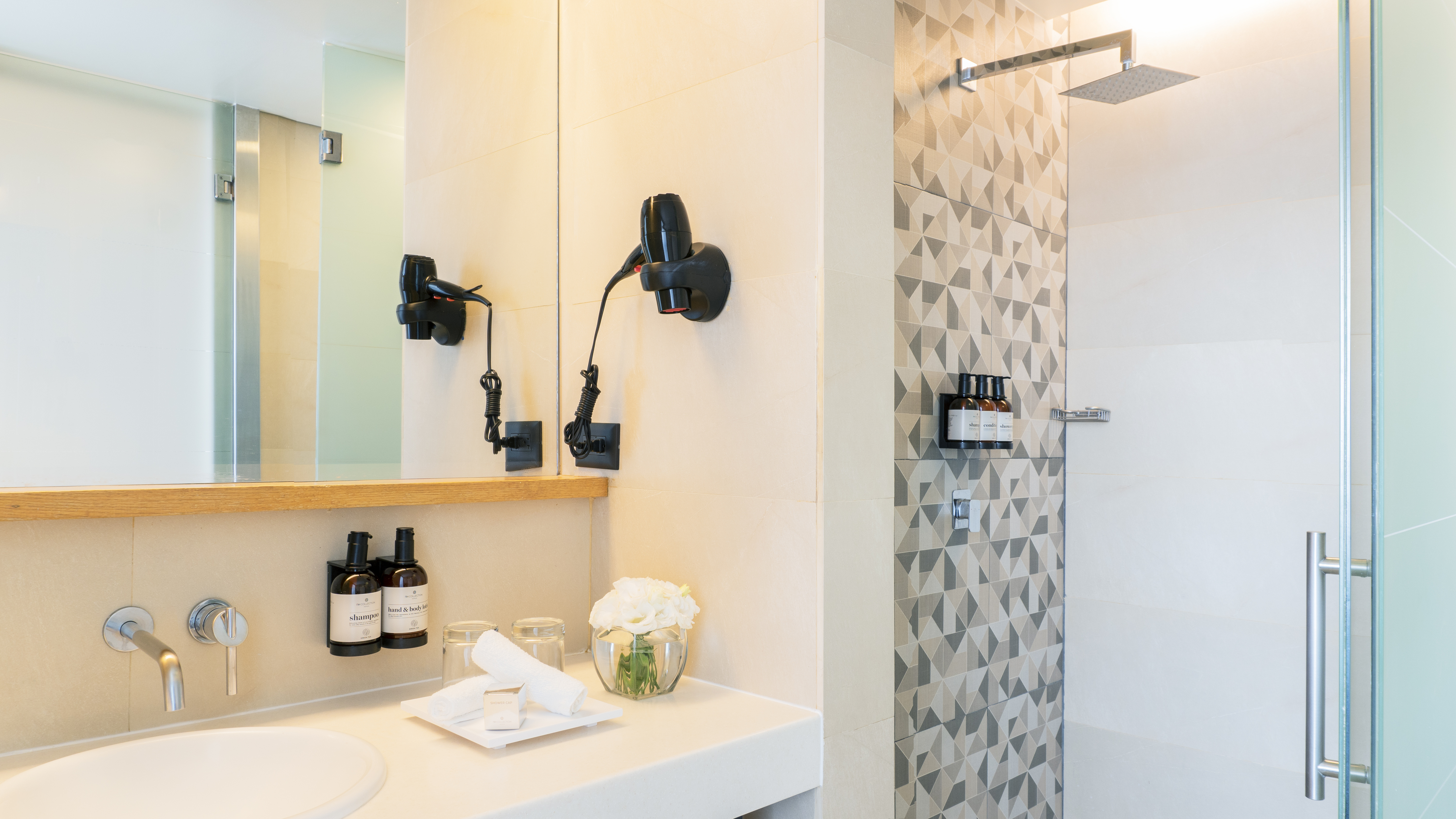 Double Single with Views