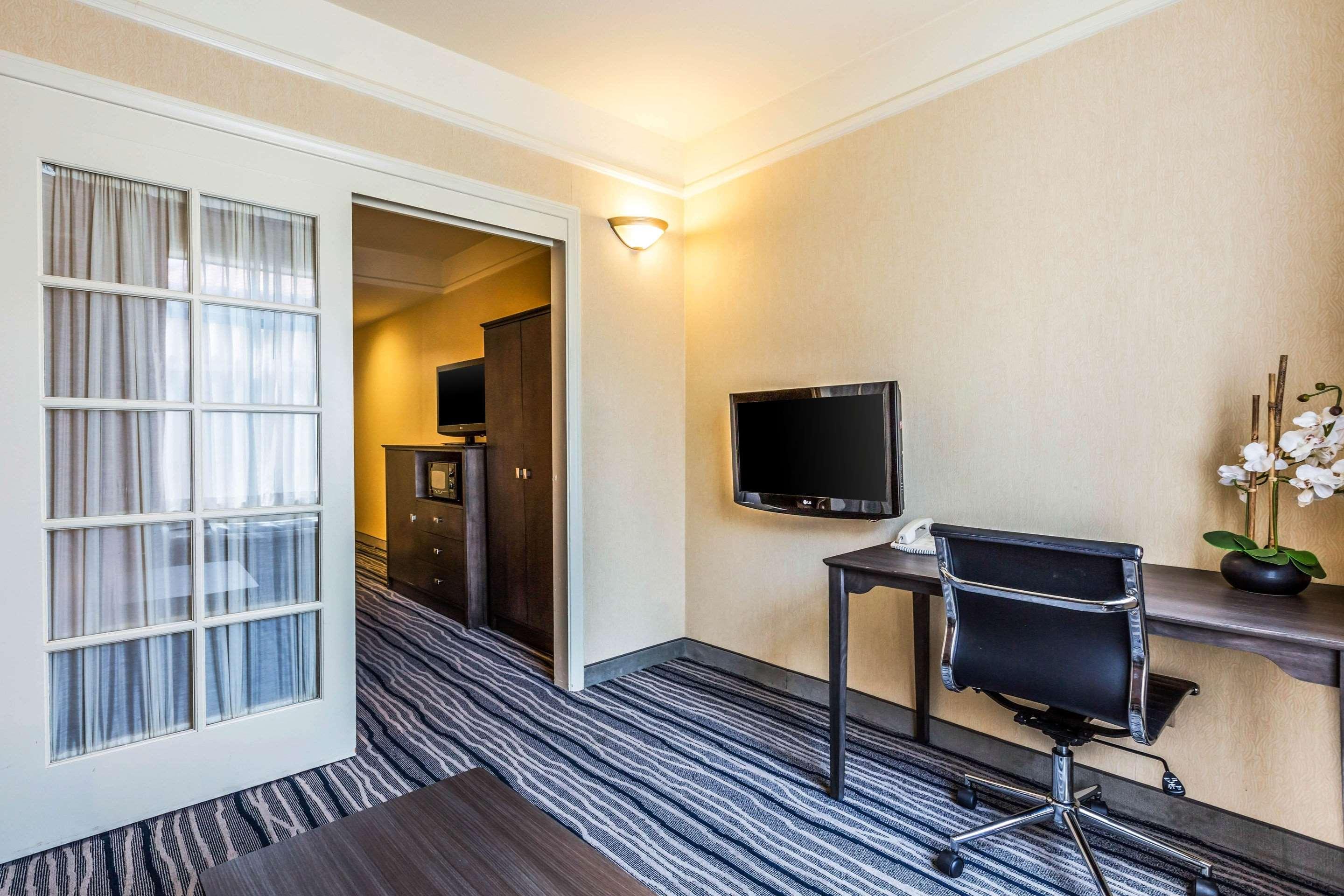 Suite King Bed Non Smoking