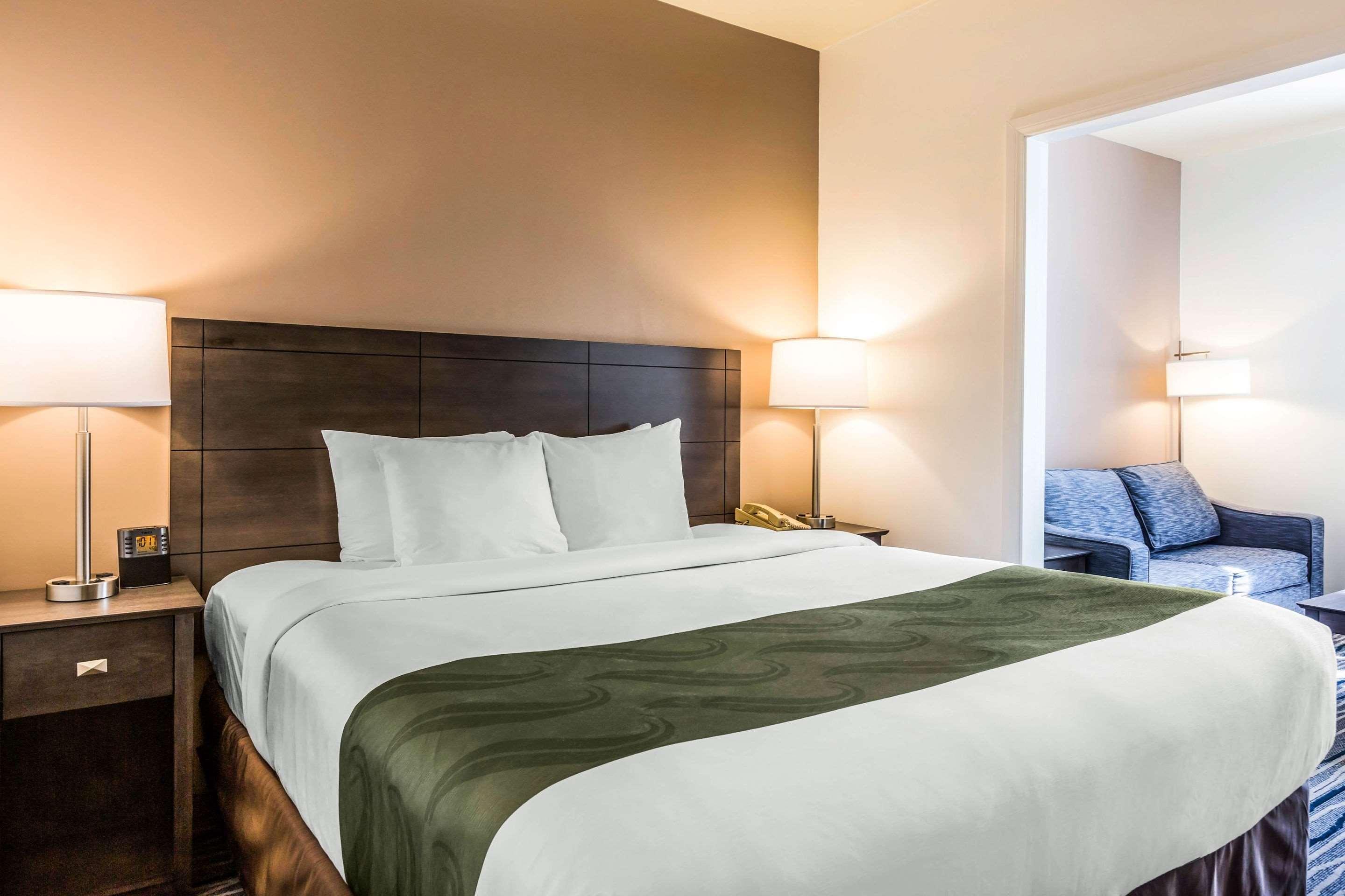 Double King Bed Non Smoking