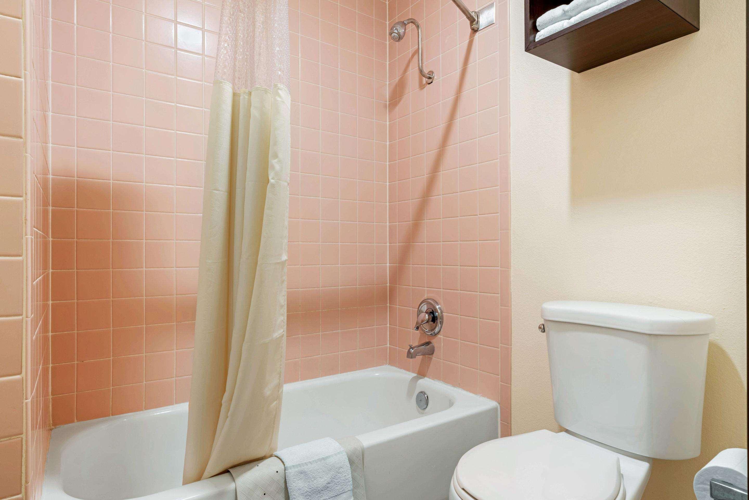 Double King Bed Non Smoking