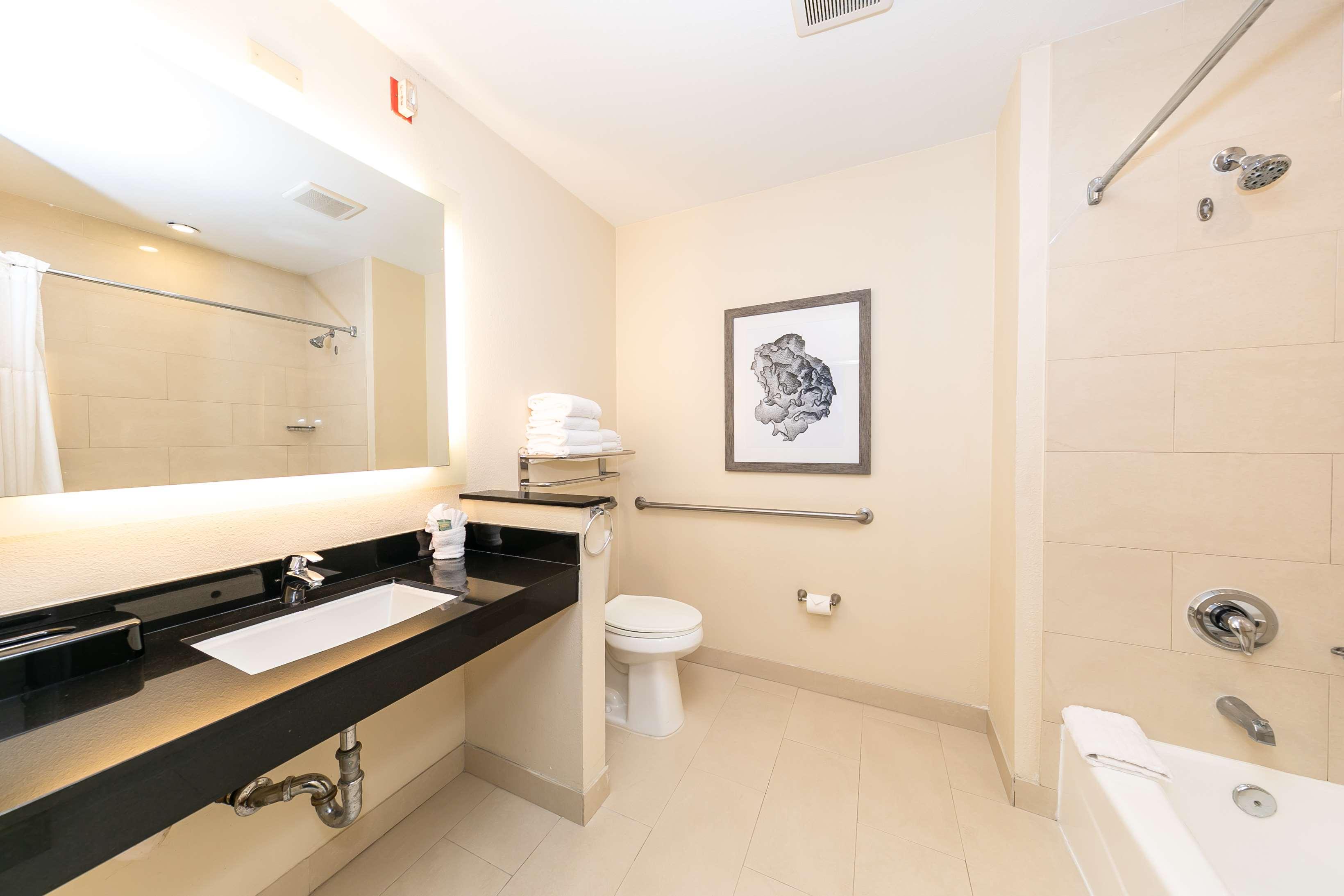 Room Accessible-two Queen Beds