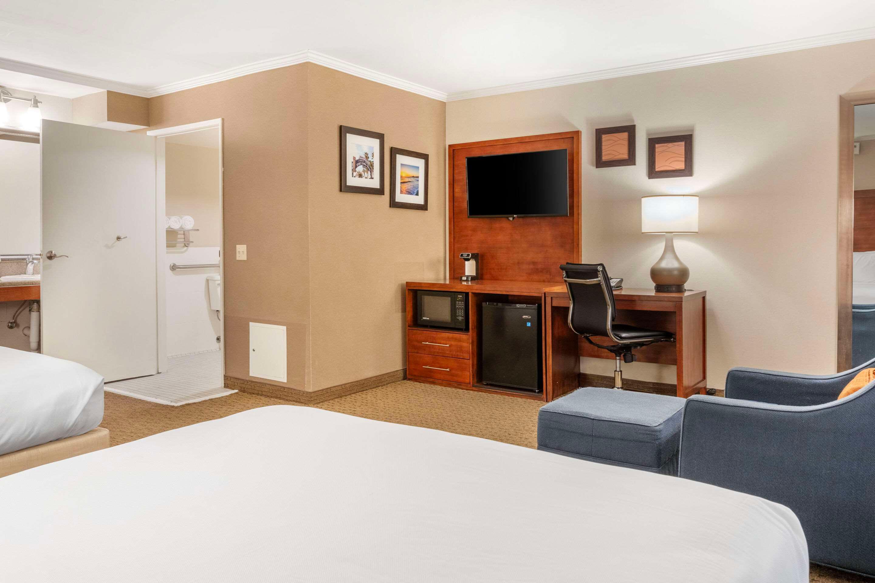 Double Two Queen Beds