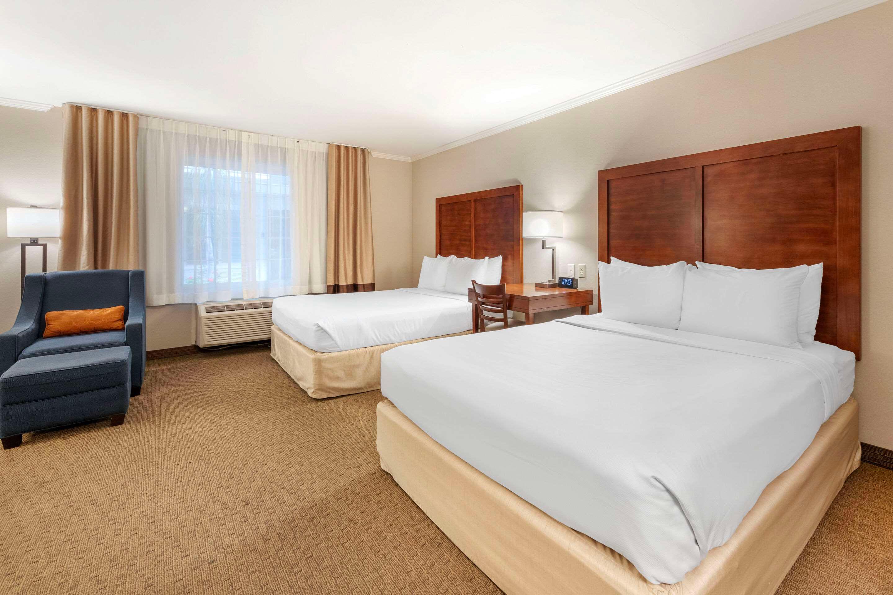 Double Two Queen Beds