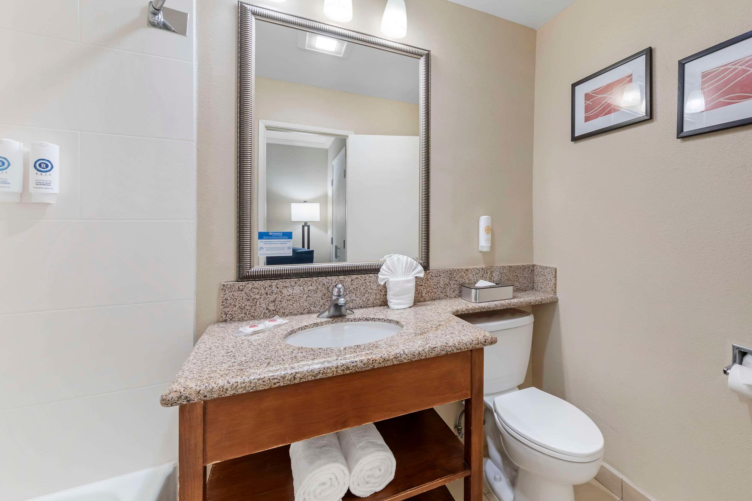 Double Queen Bed Non Smoking