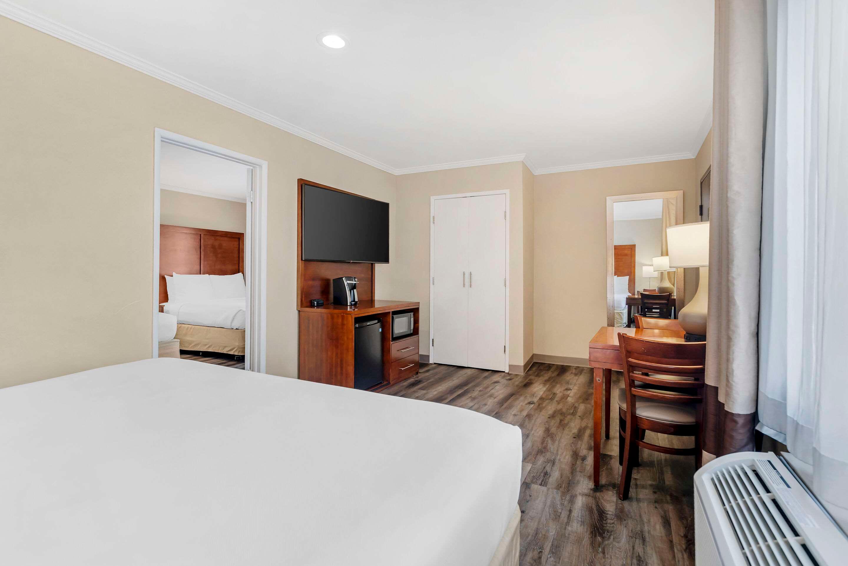 Double Two Queen Beds