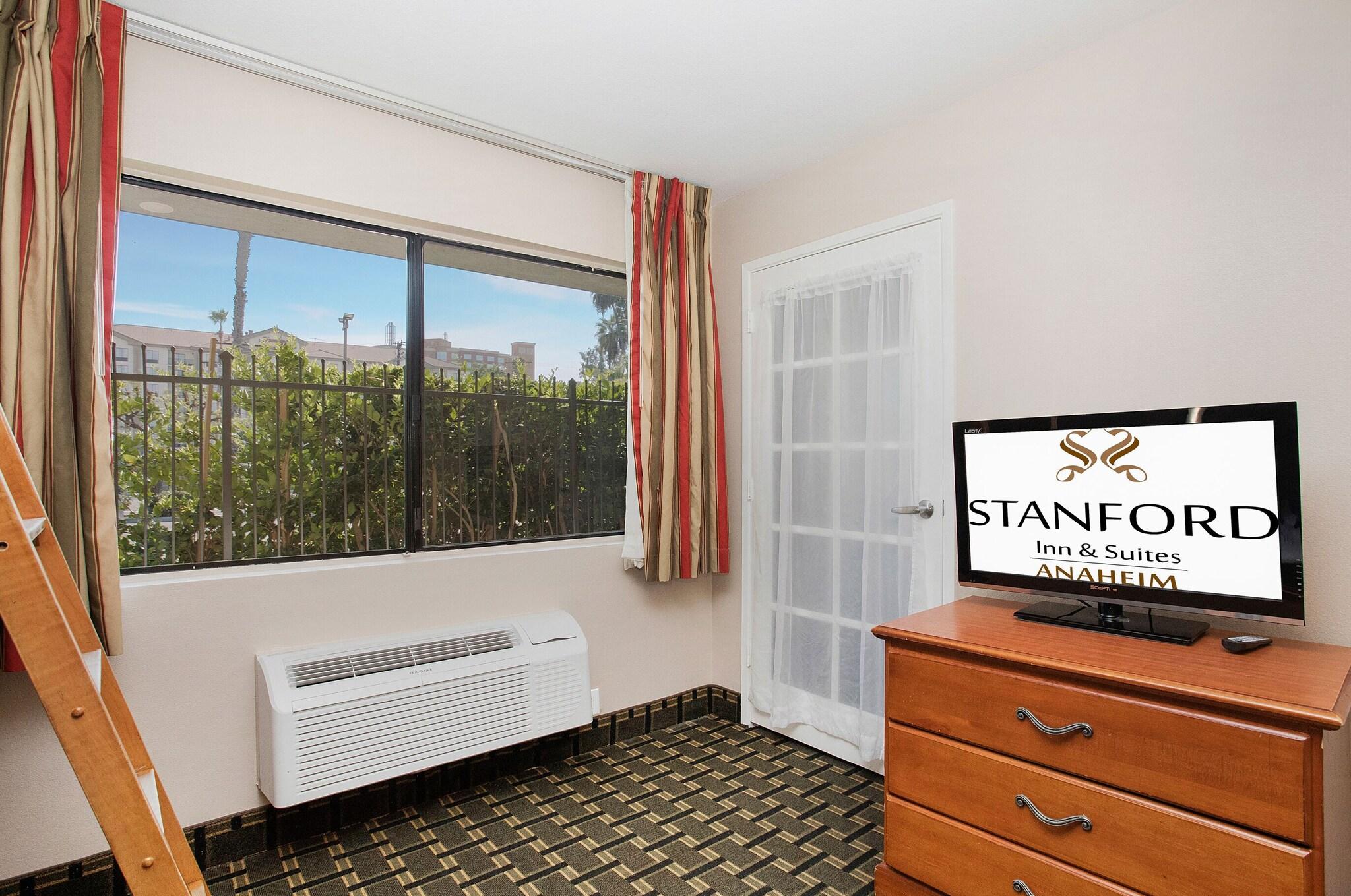 Suite Two Queen Beds