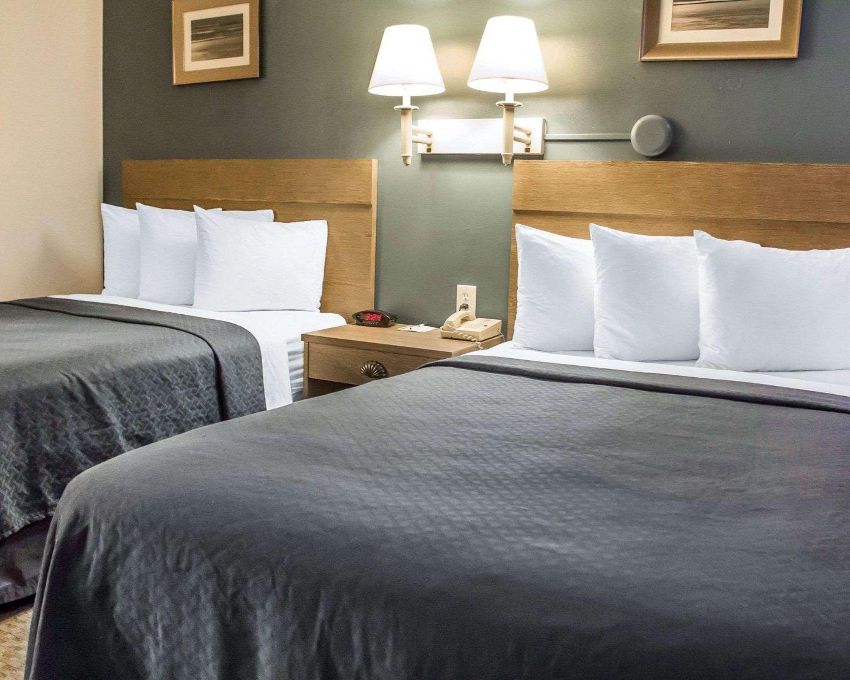 Quadruple Two Double Beds