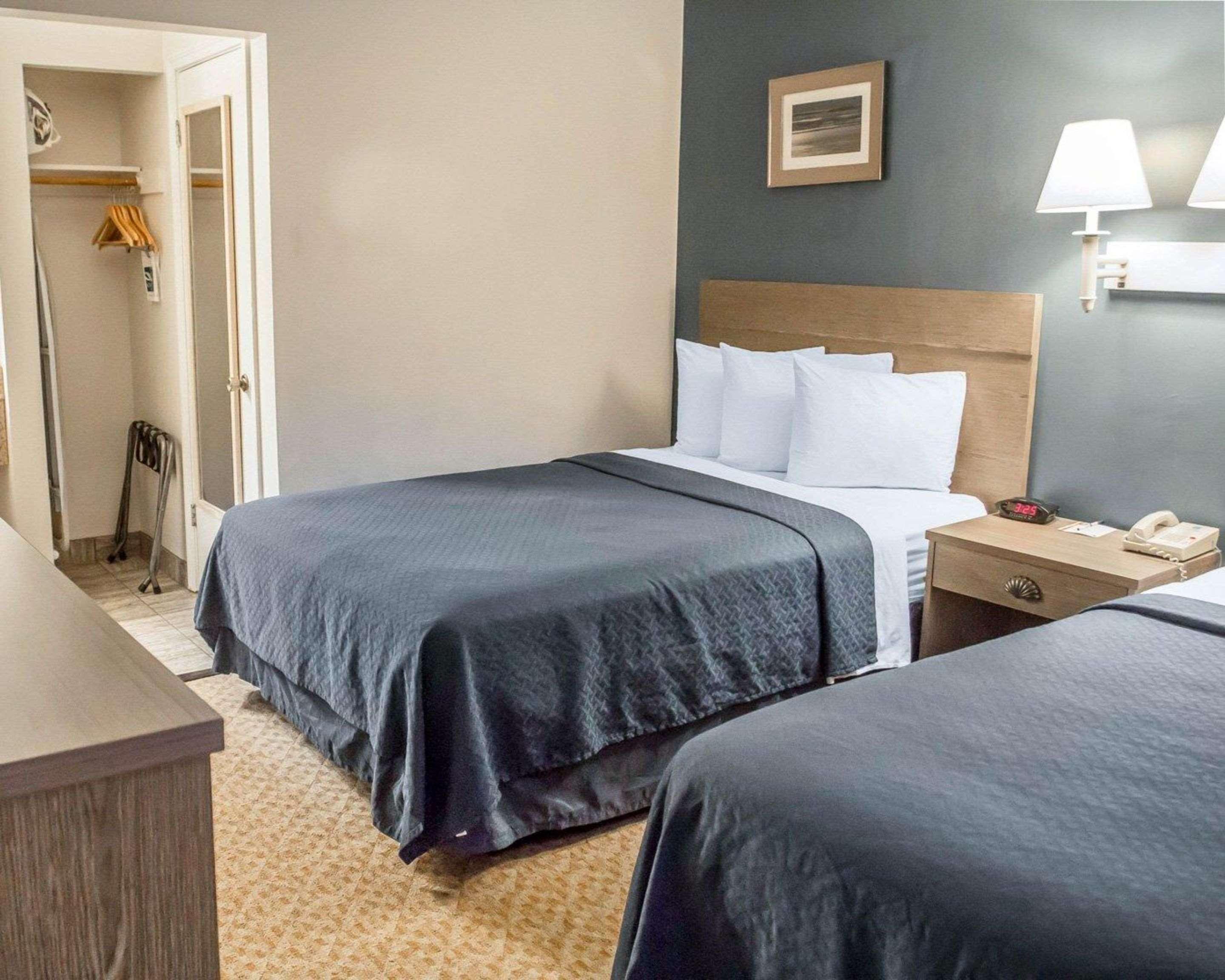 Quadruple Two Double Beds