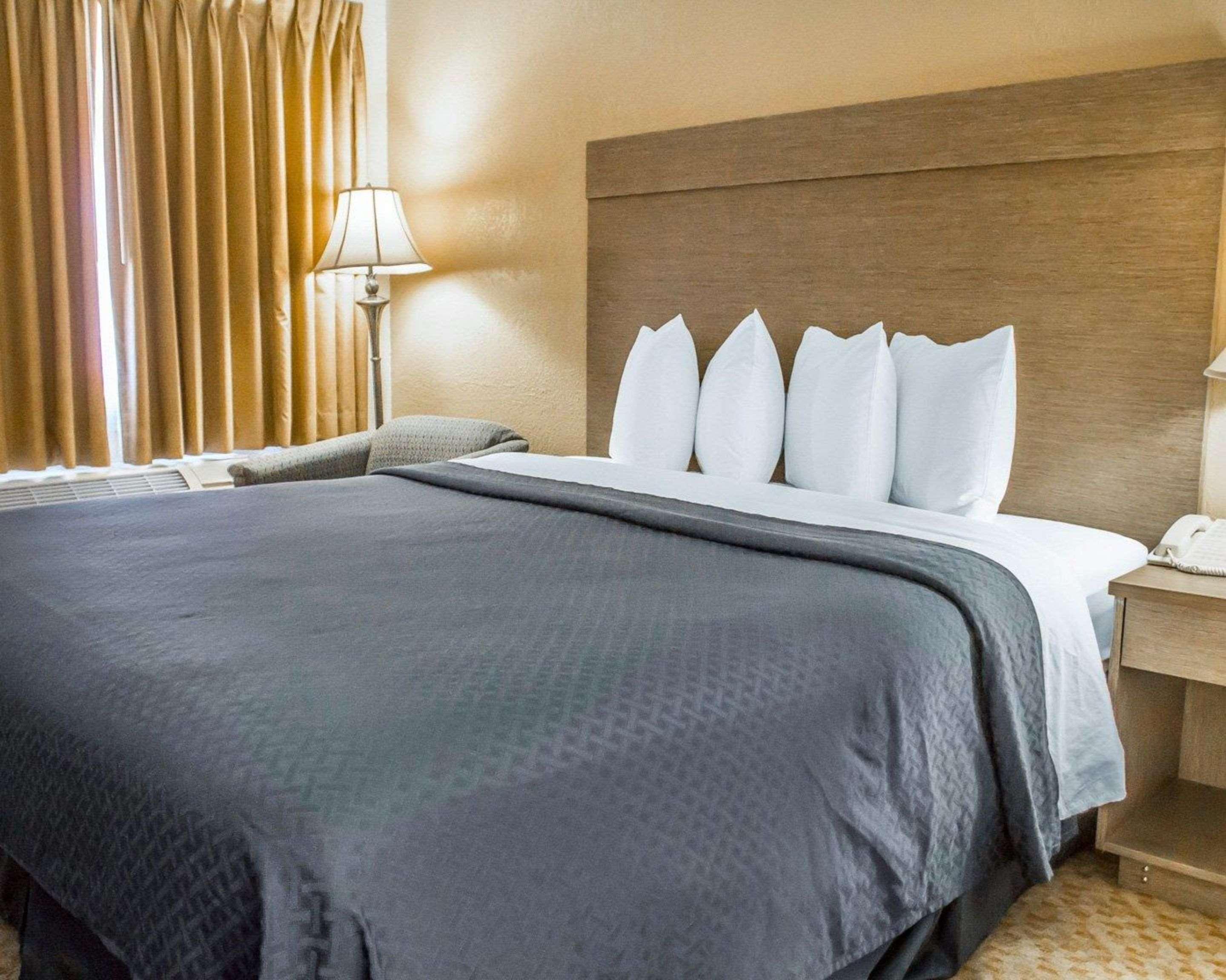 Double King Bed Non Smoking