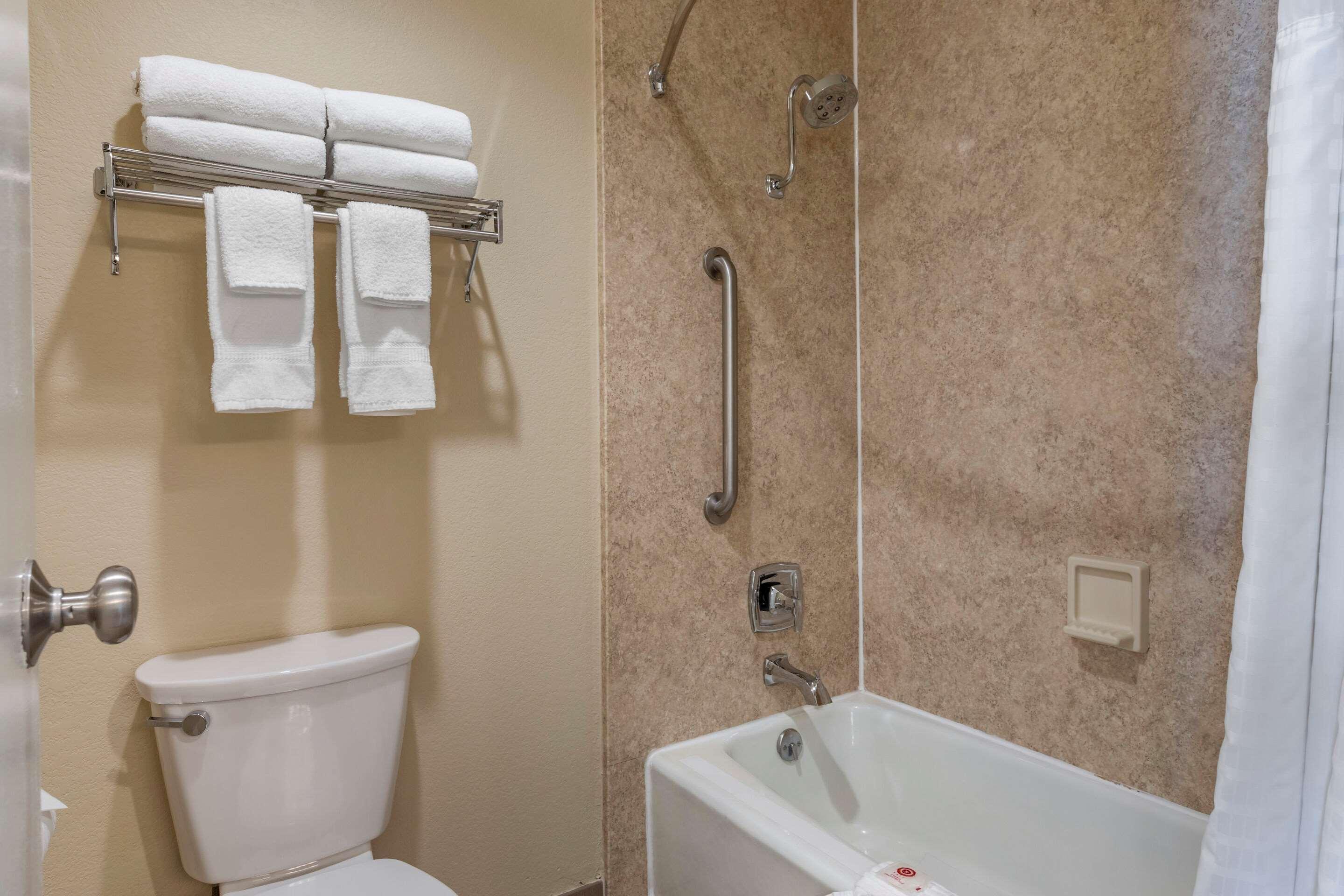 Double Two Queen Beds Non Smoking