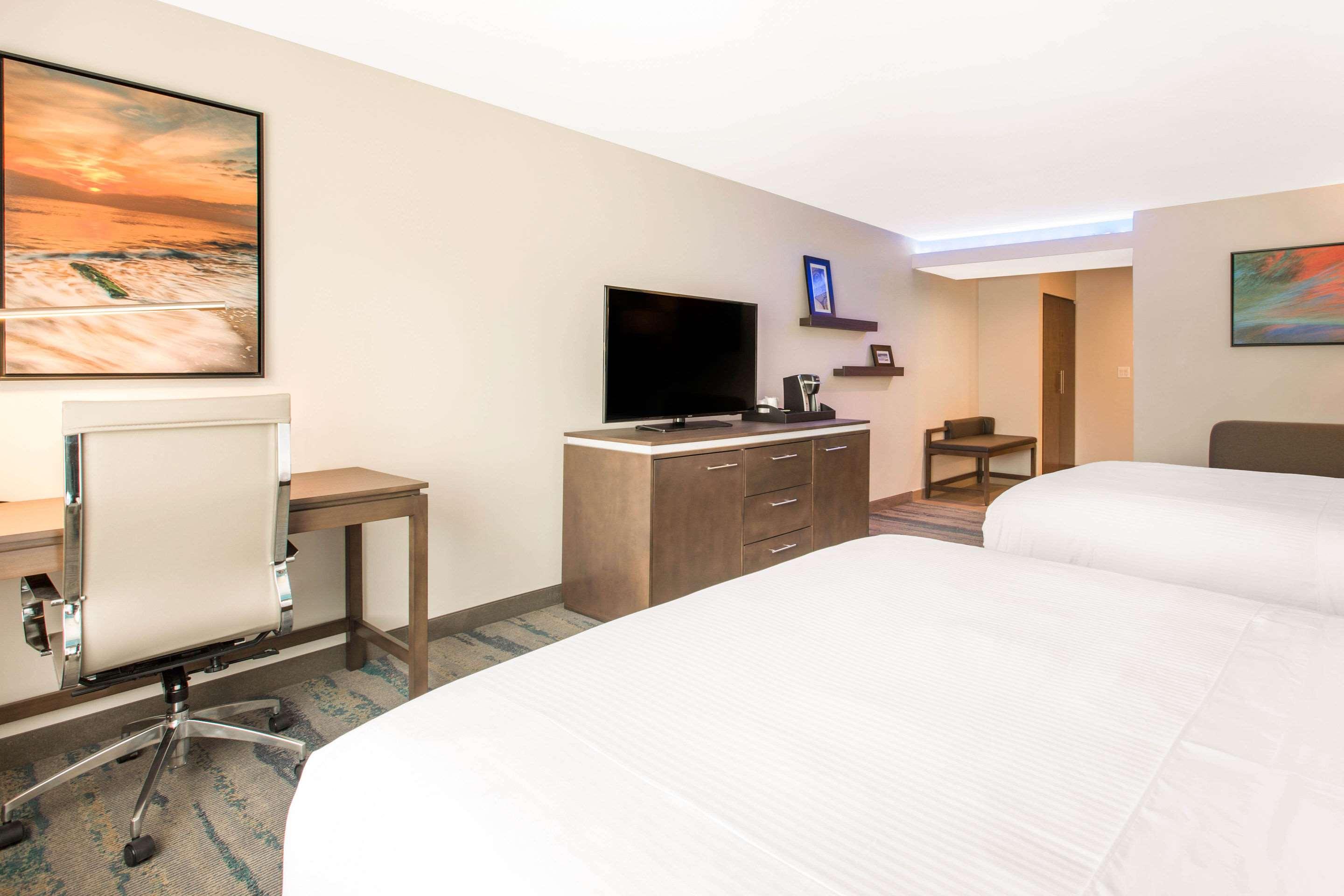 Double Two Queen Beds Non Smoking