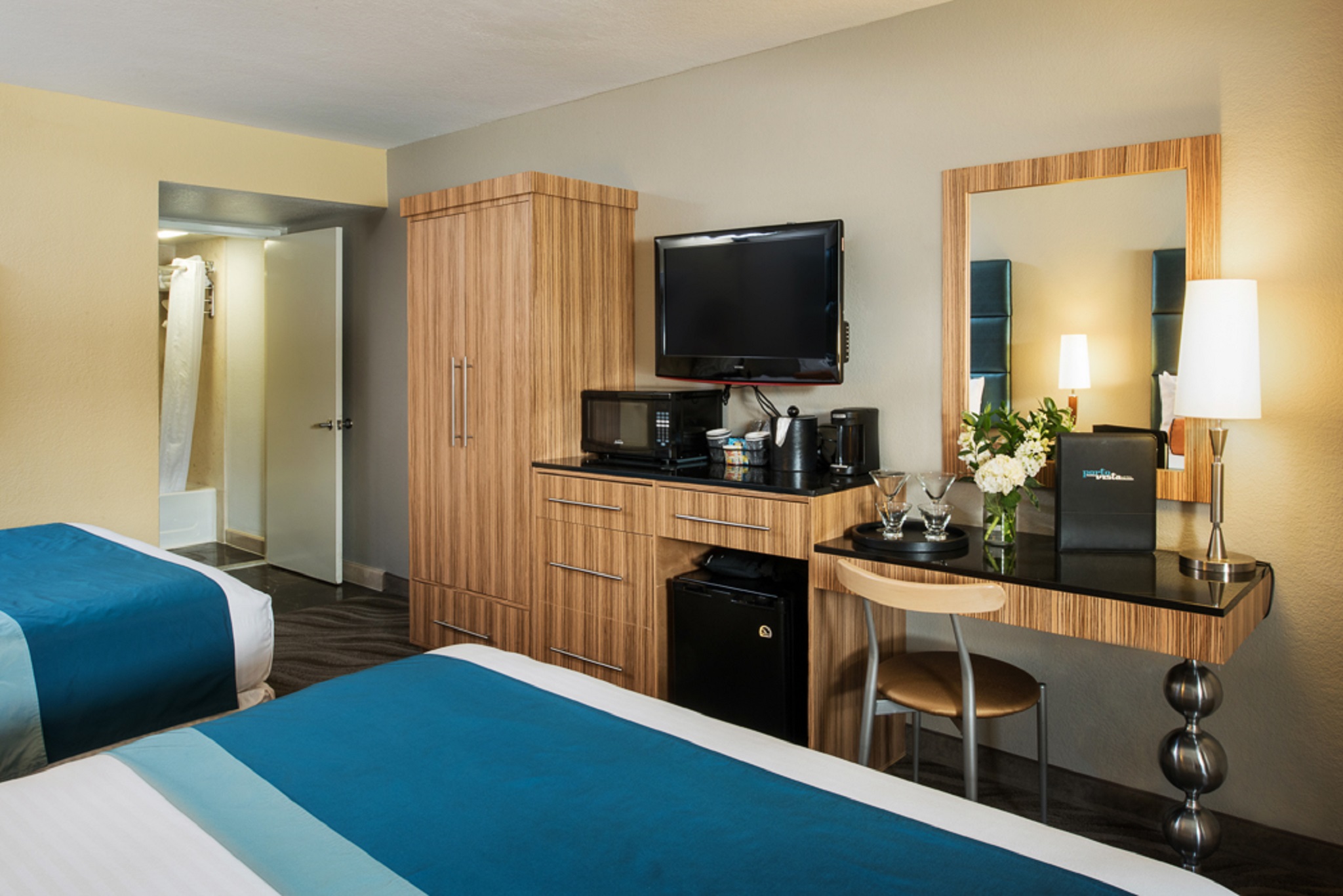 Double Classic Two Queen Beds