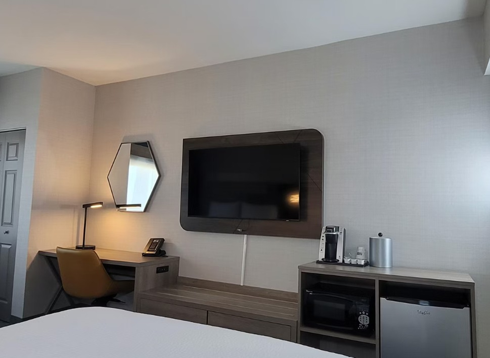 Room Accessible-two Queen Beds