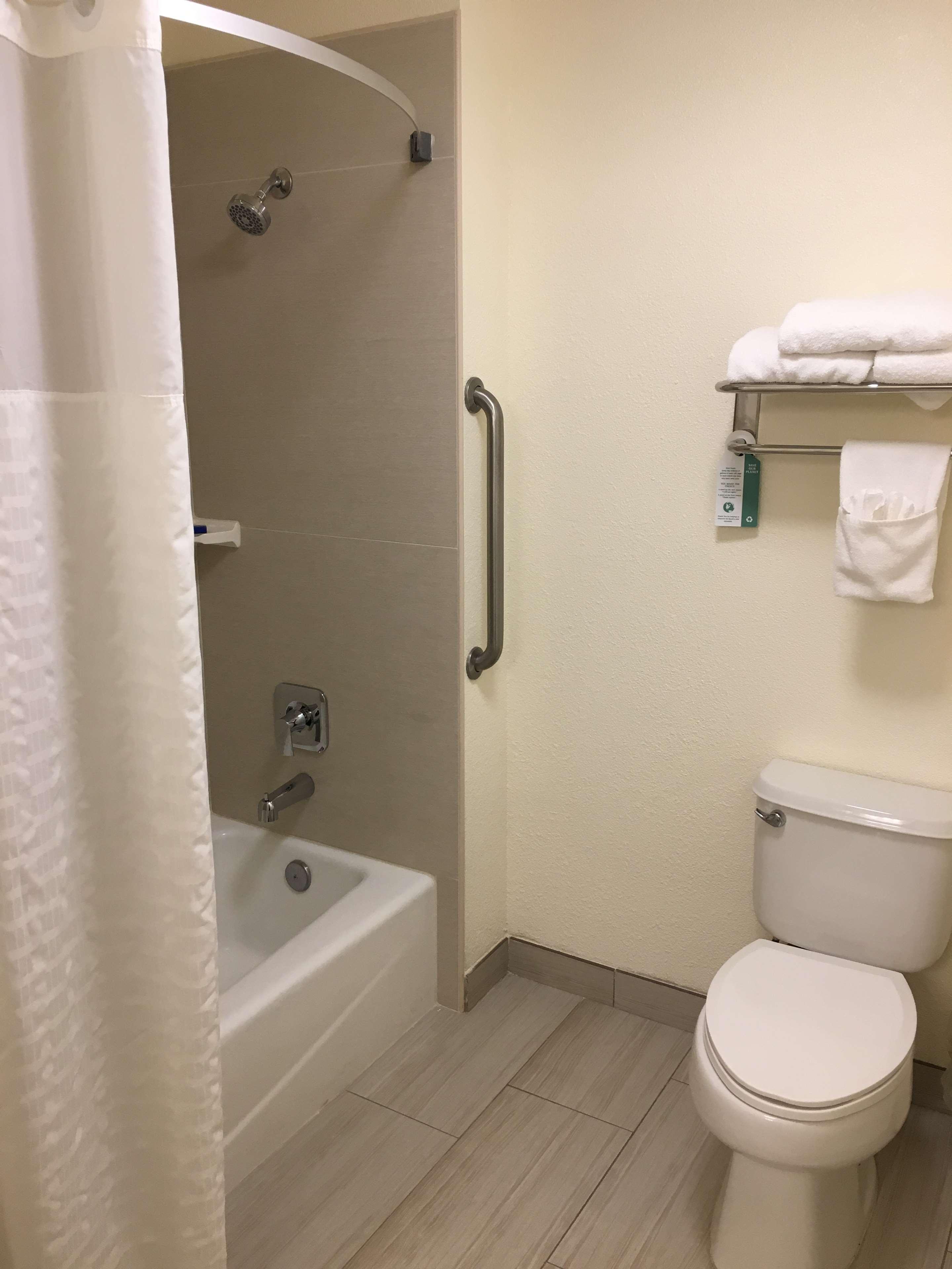 Suite Business King Bed