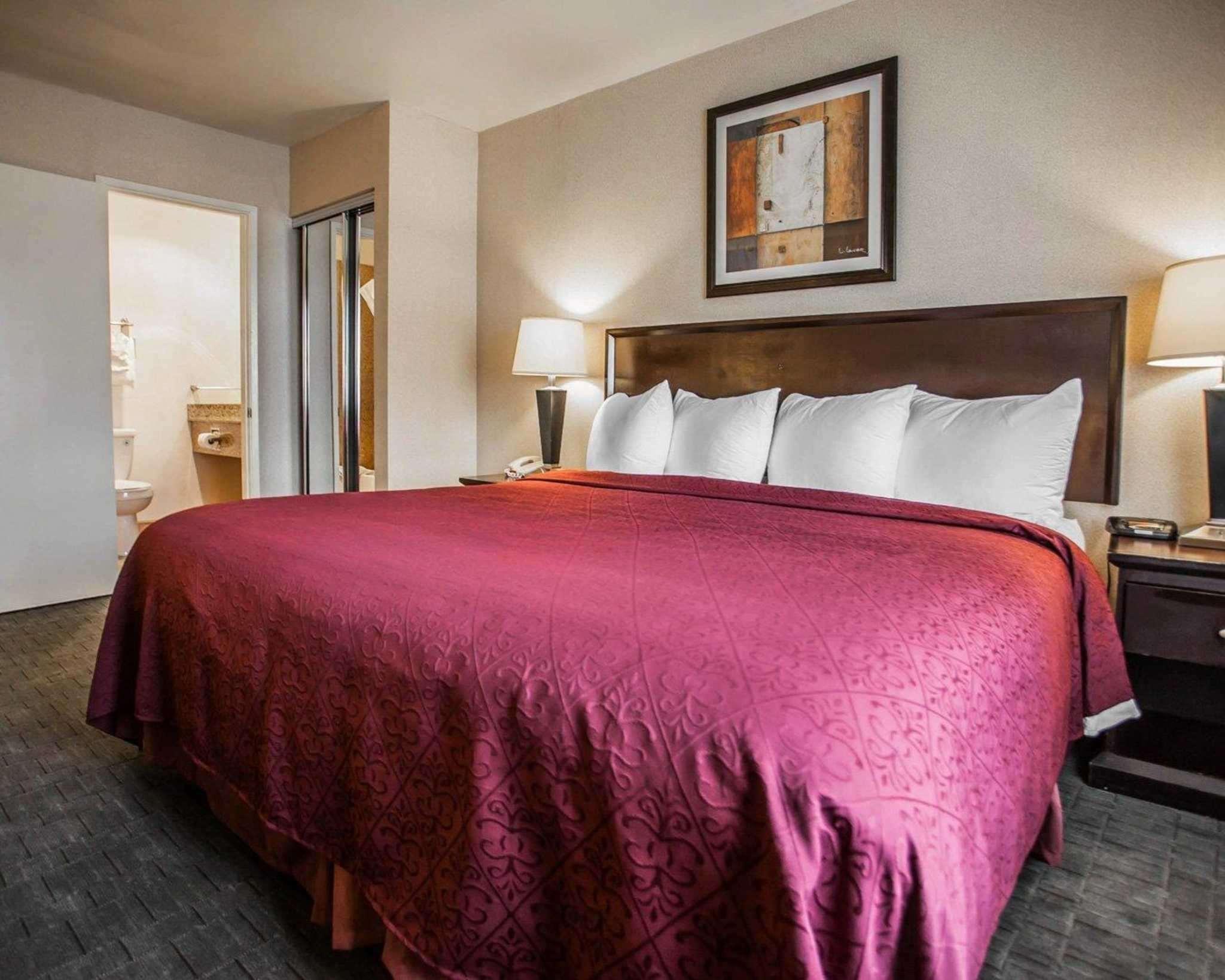 Double Accessible King Size Bed