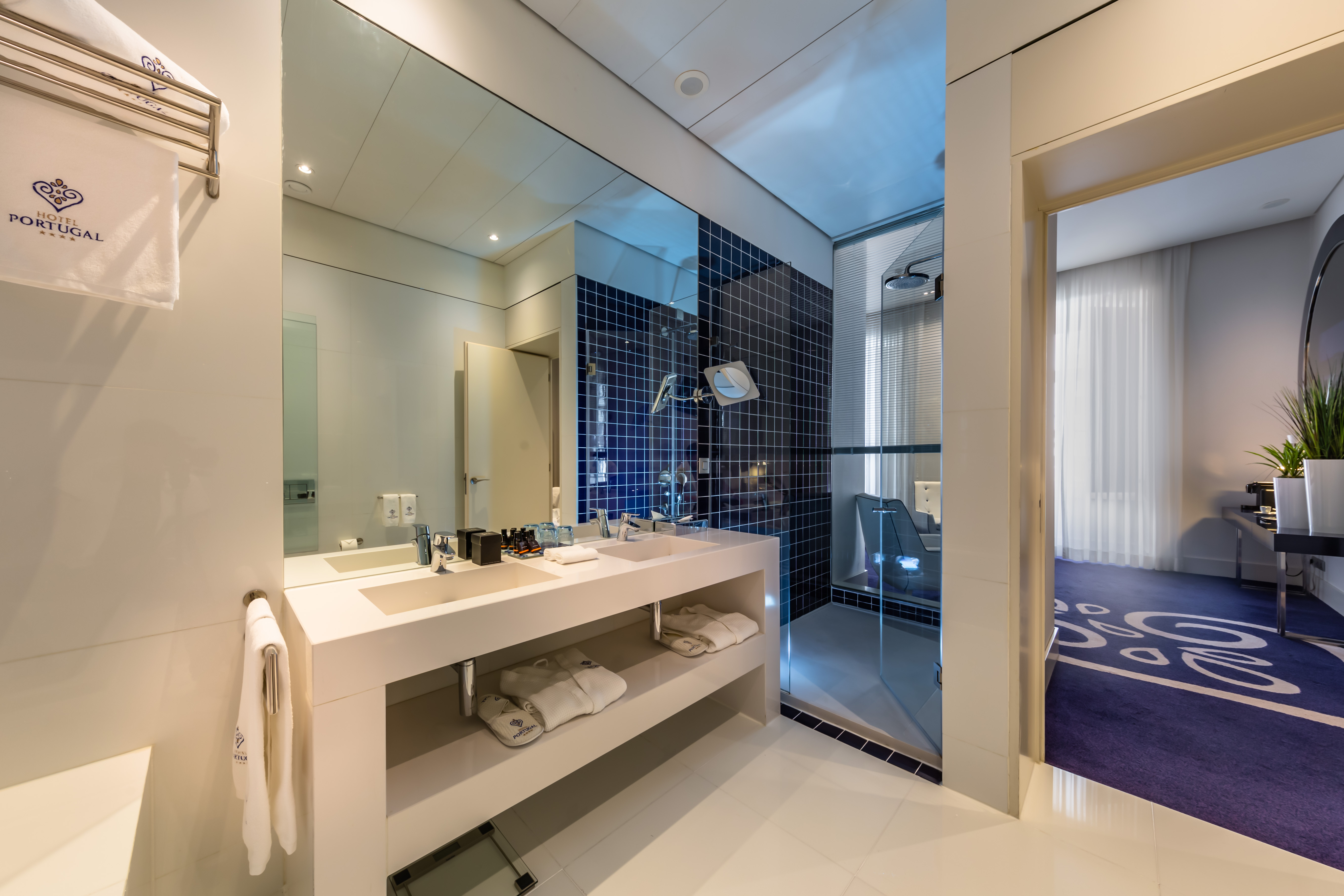 Double or Twin Deluxe