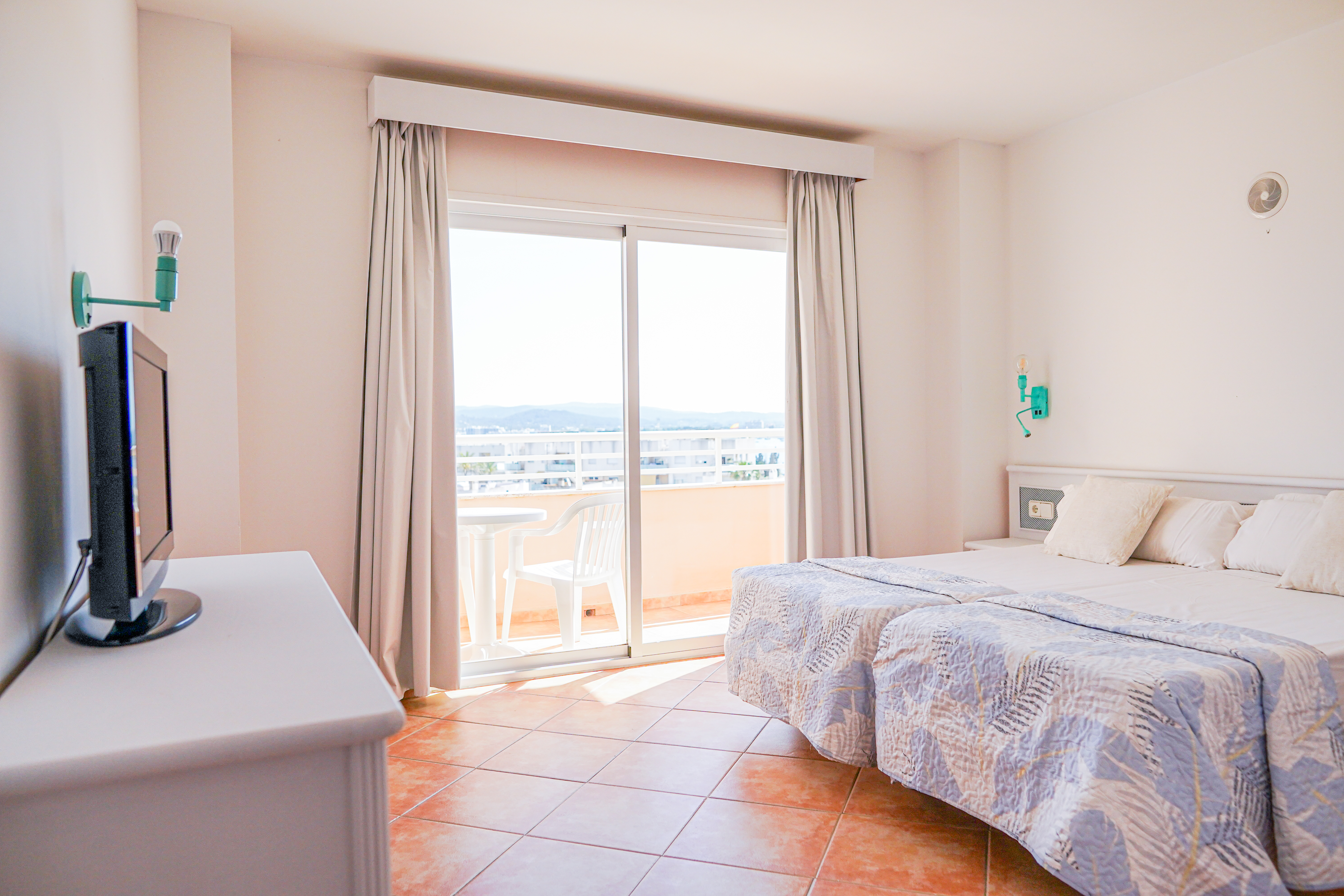 Double Single with Balcony