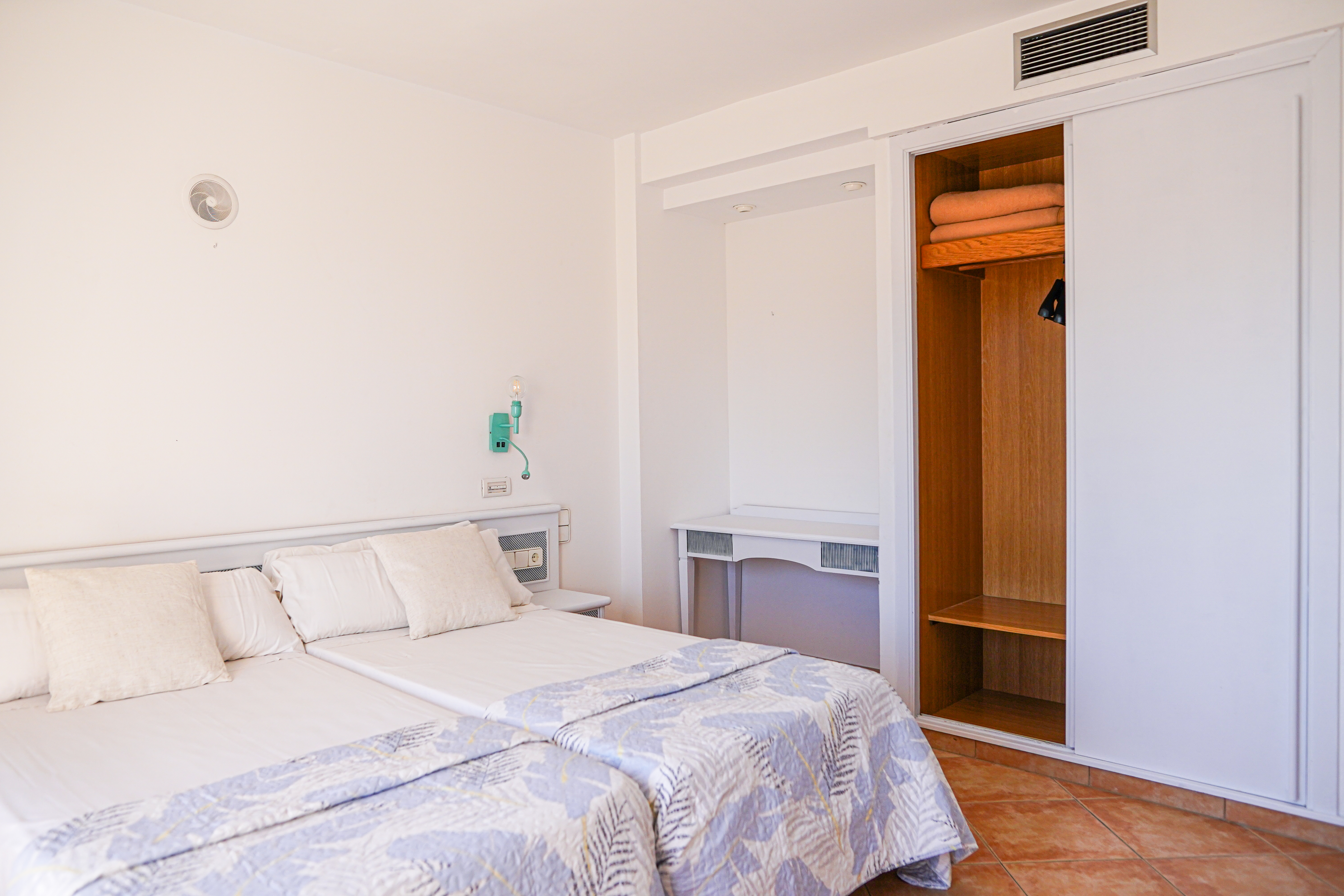 Double Single with Balcony