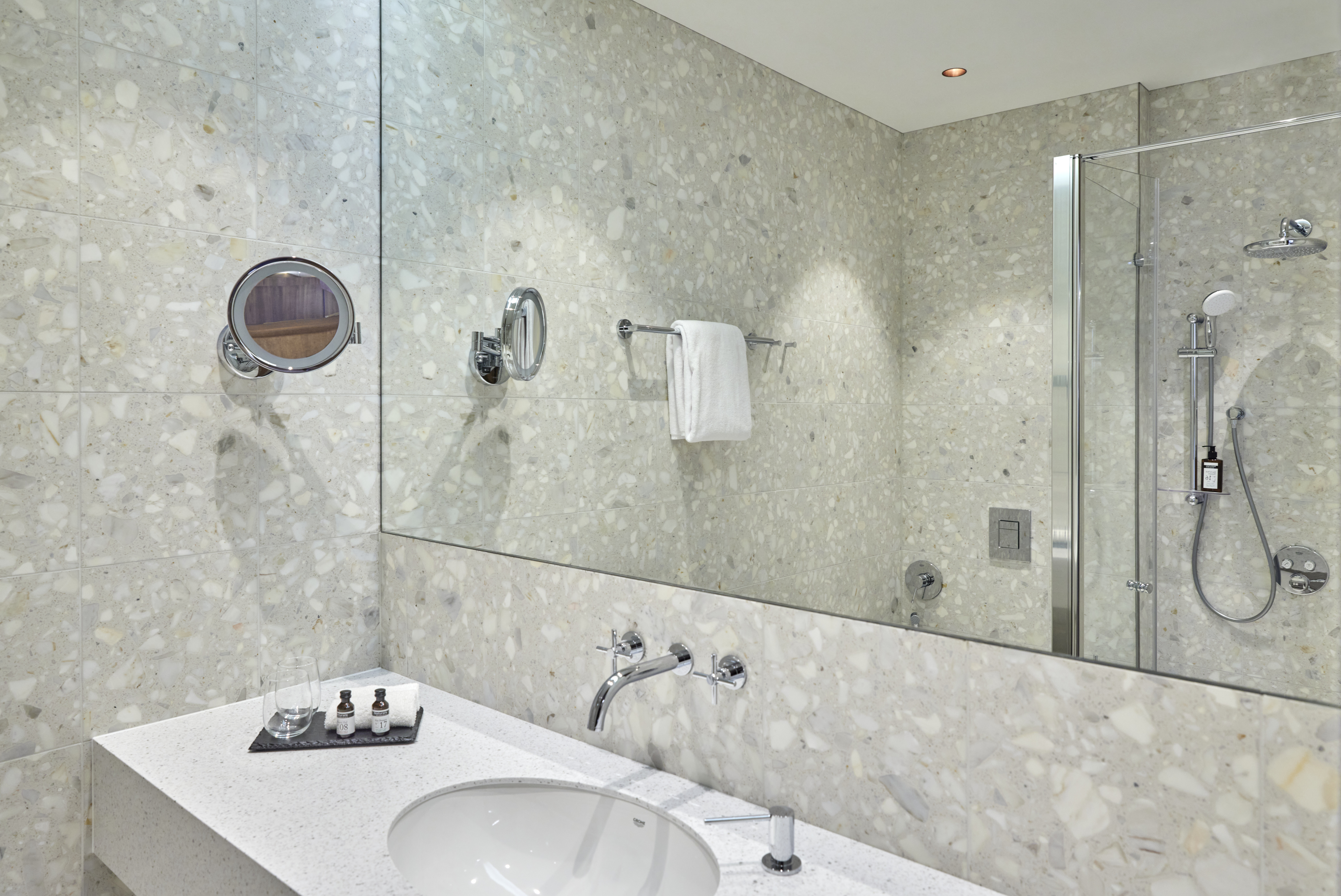 Double Single Superior