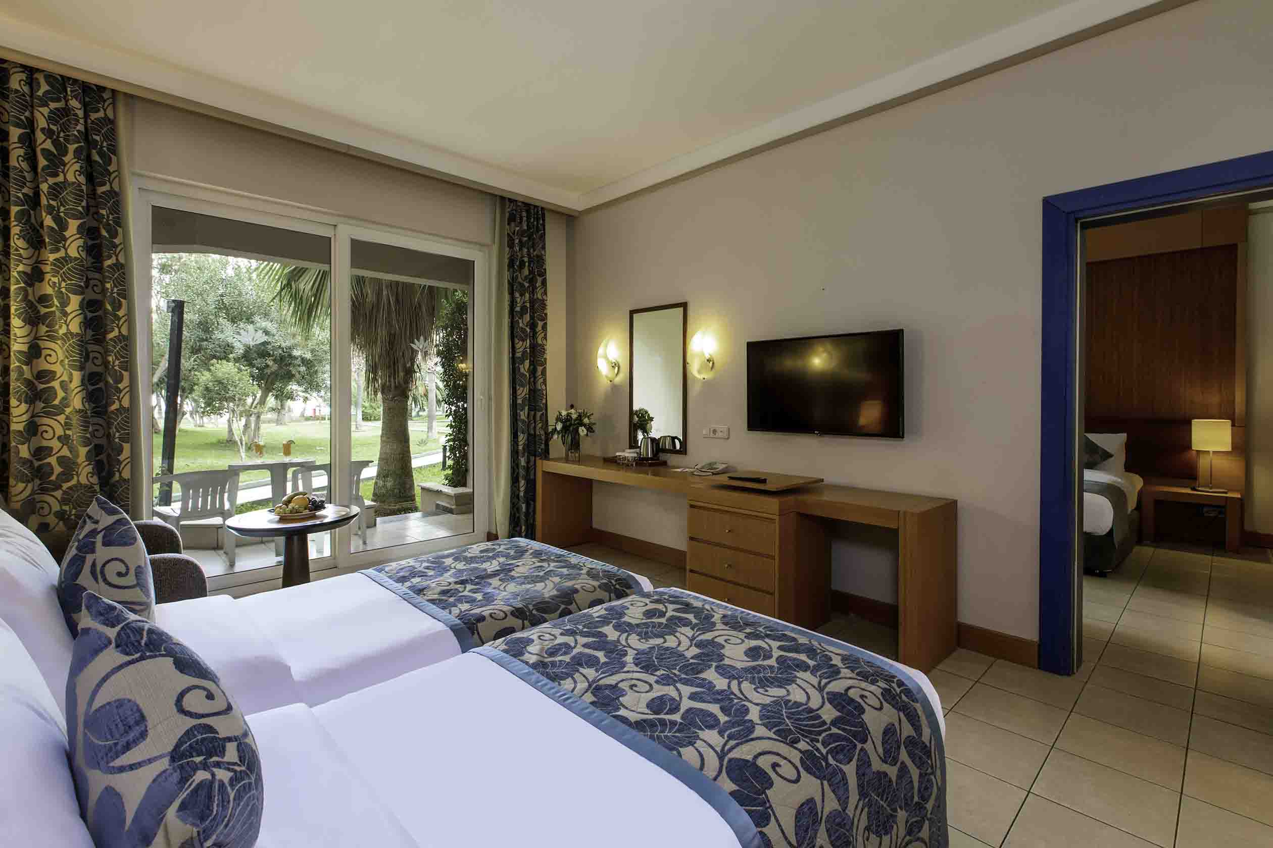 Family Room Connecting Room