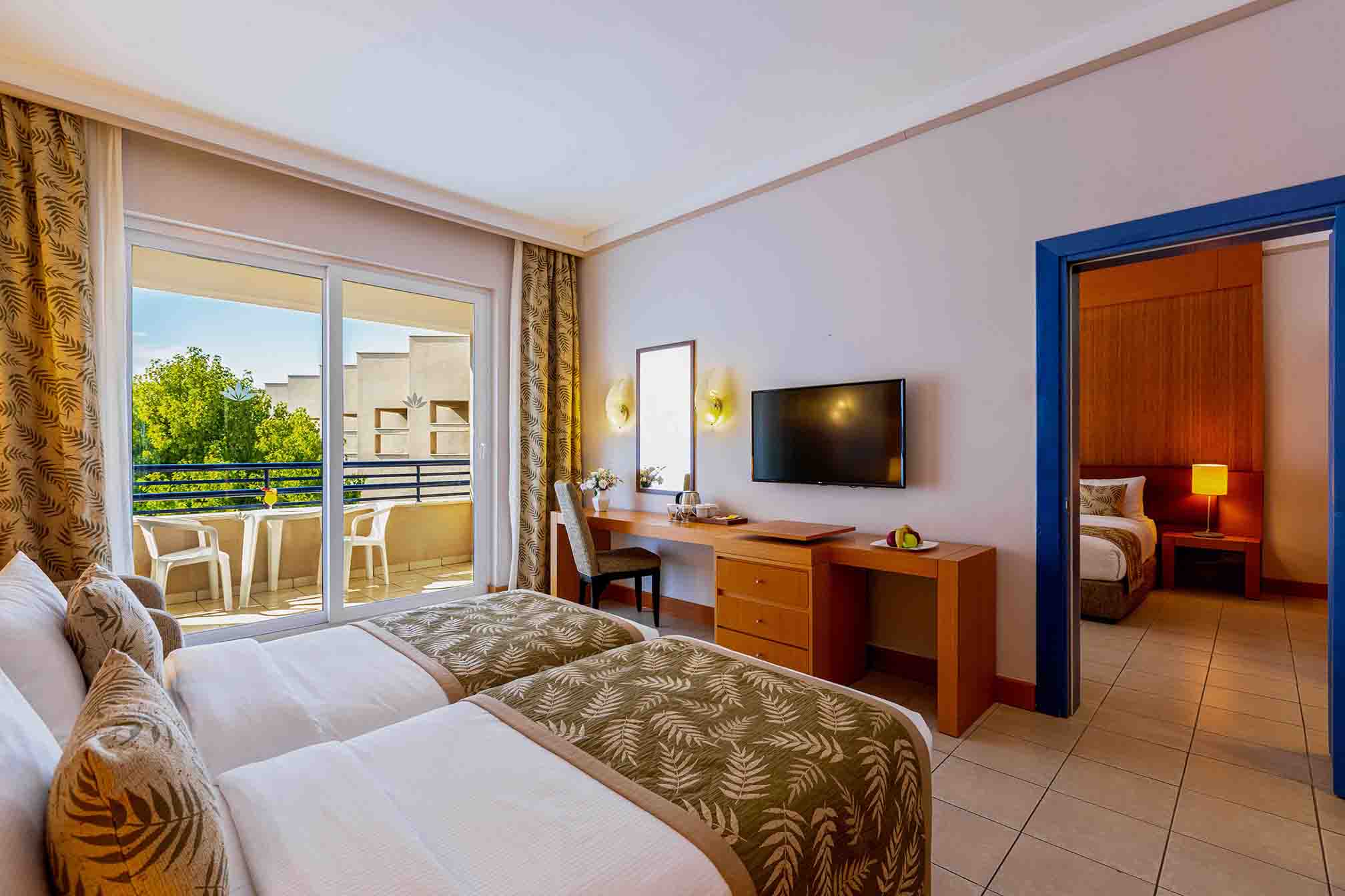 Family Room Connecting Room