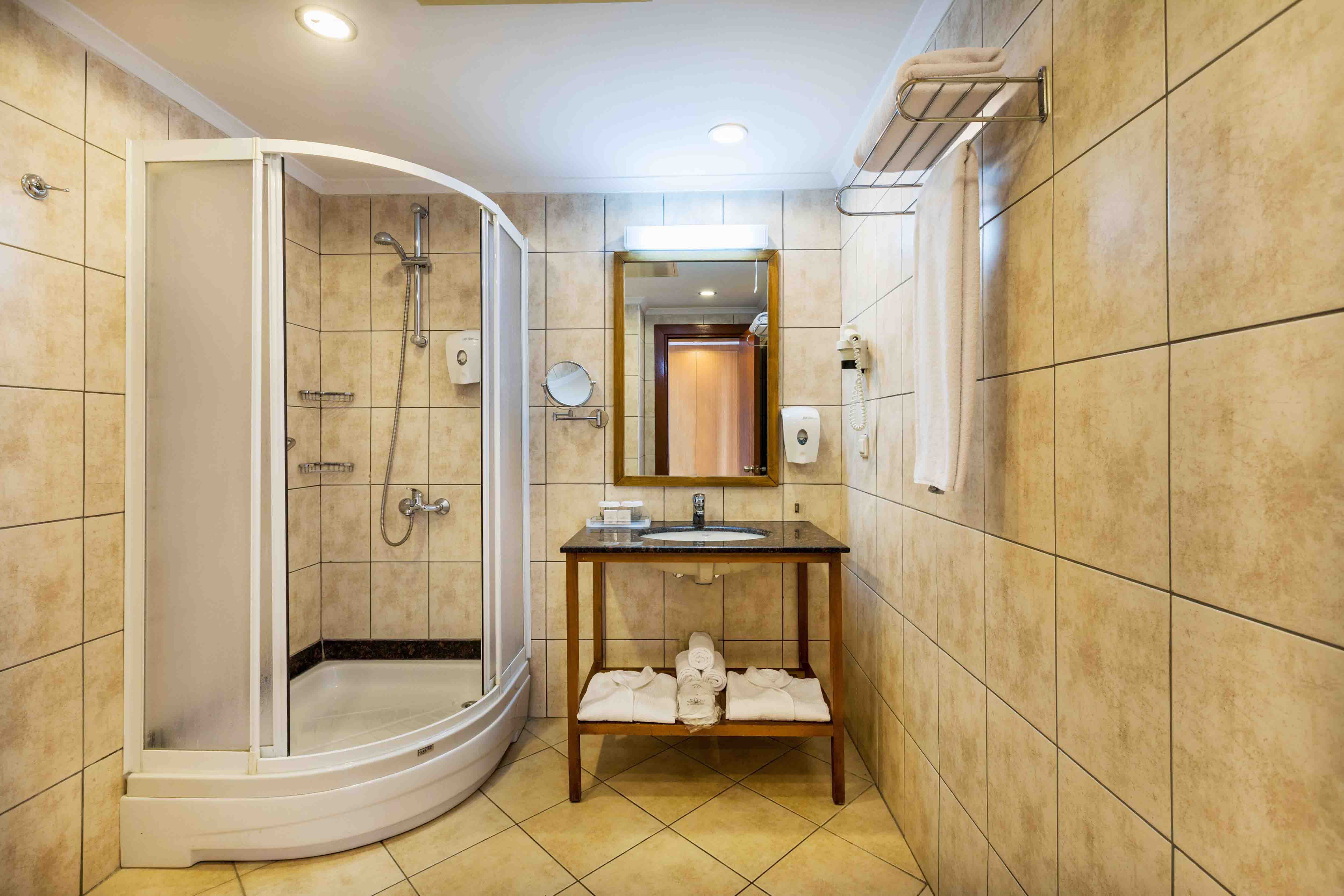 Double Single Superior