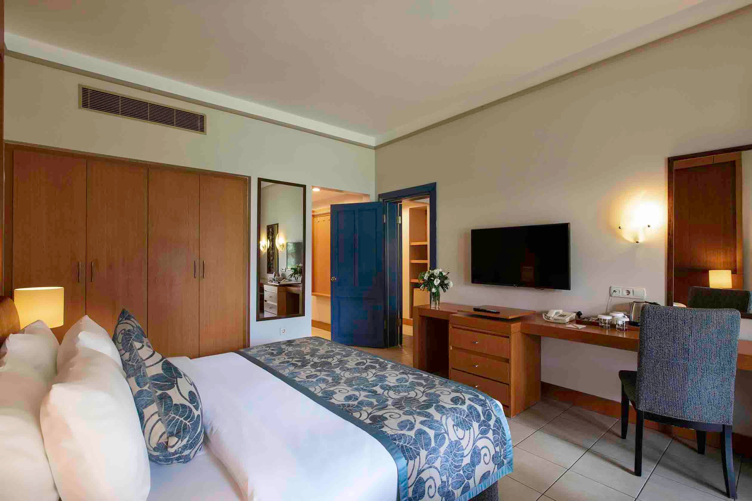 Family Room Connecting Room