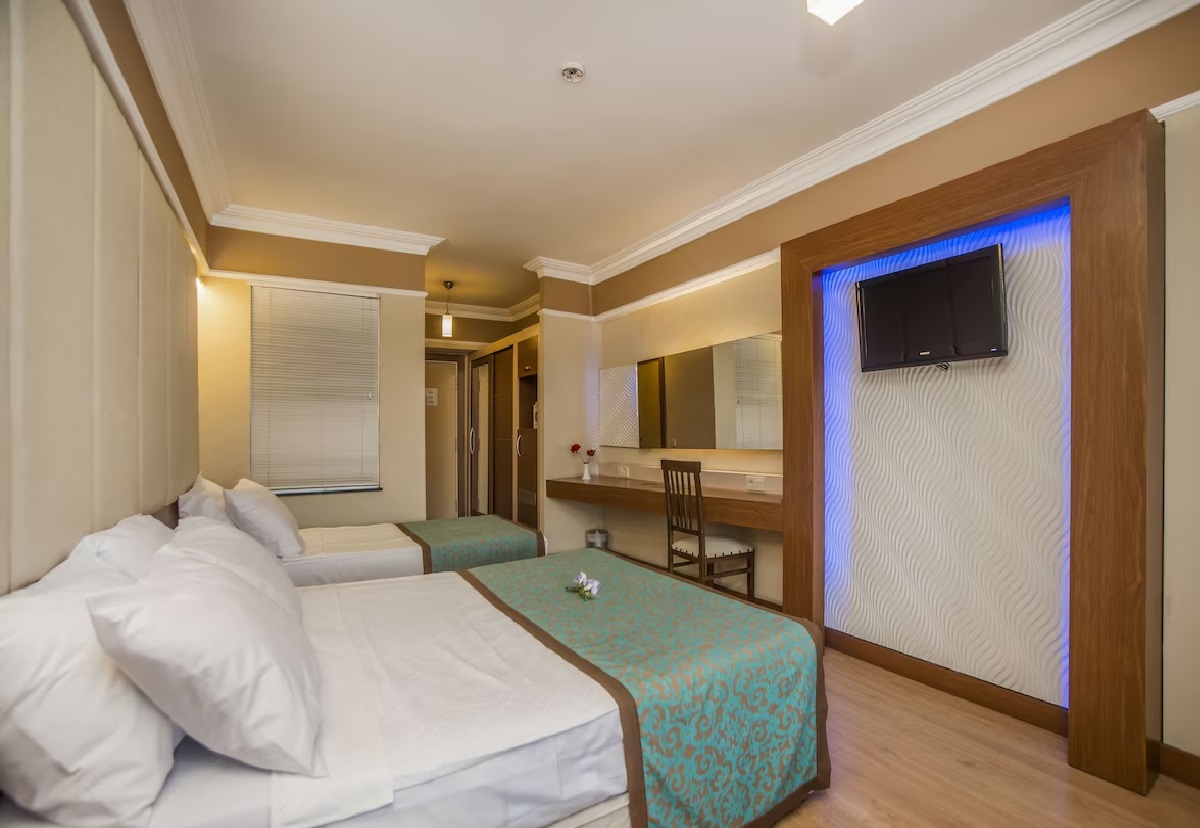 Family Room Connecting Room