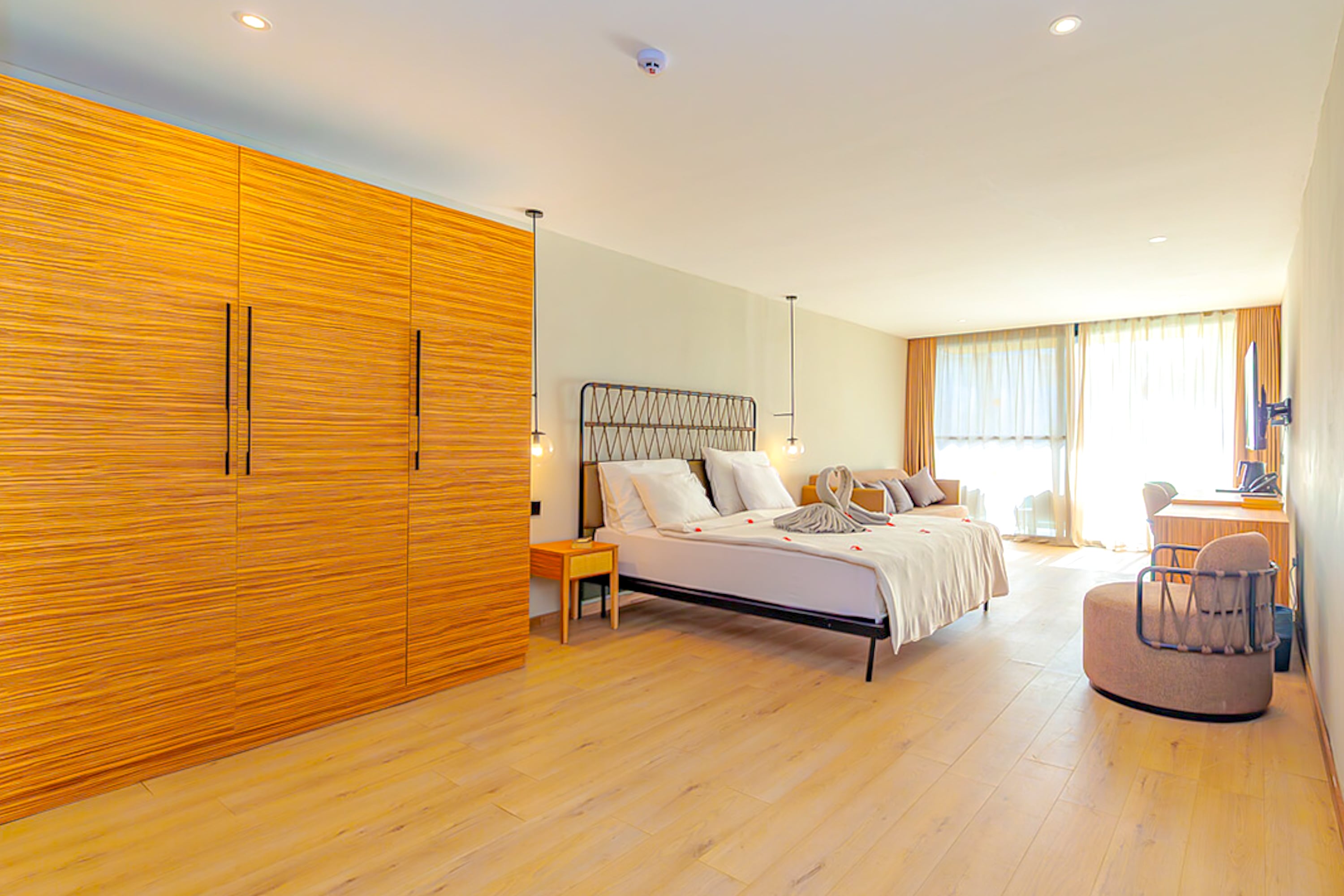 Family Room Superior Garden View