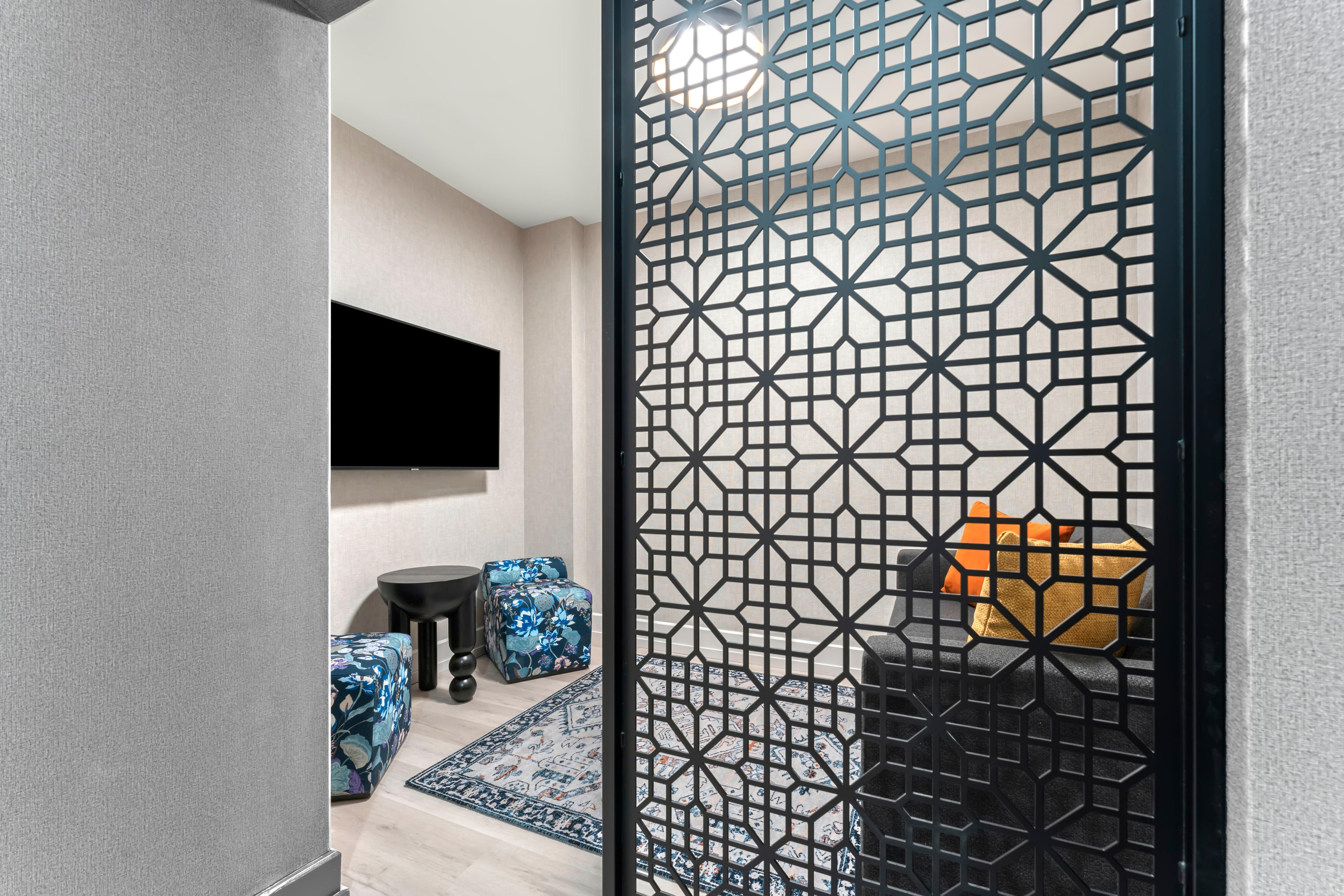 Suite Two Queen Beds One Bedroom