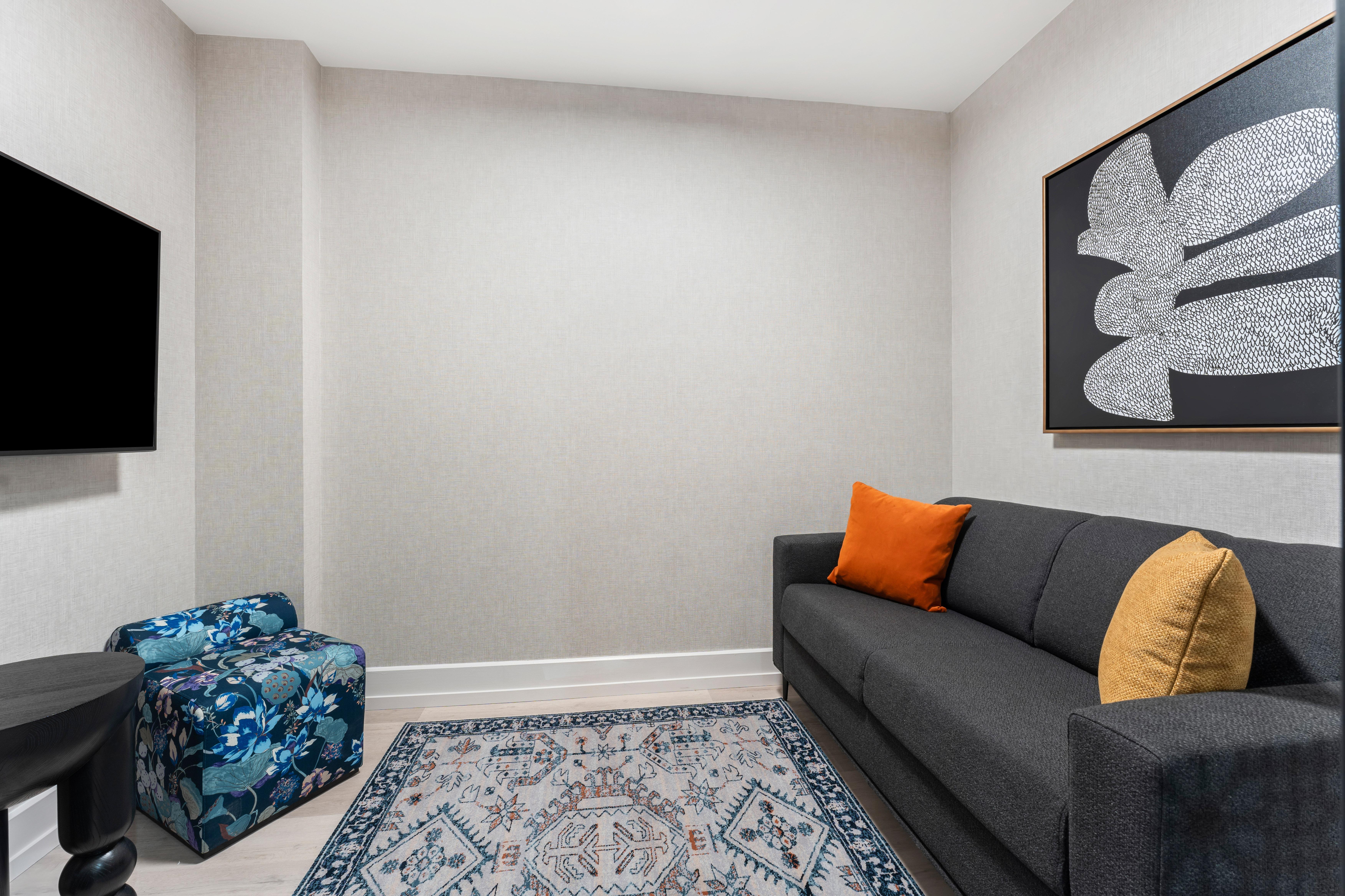 Suite Two Queen Beds One Bedroom