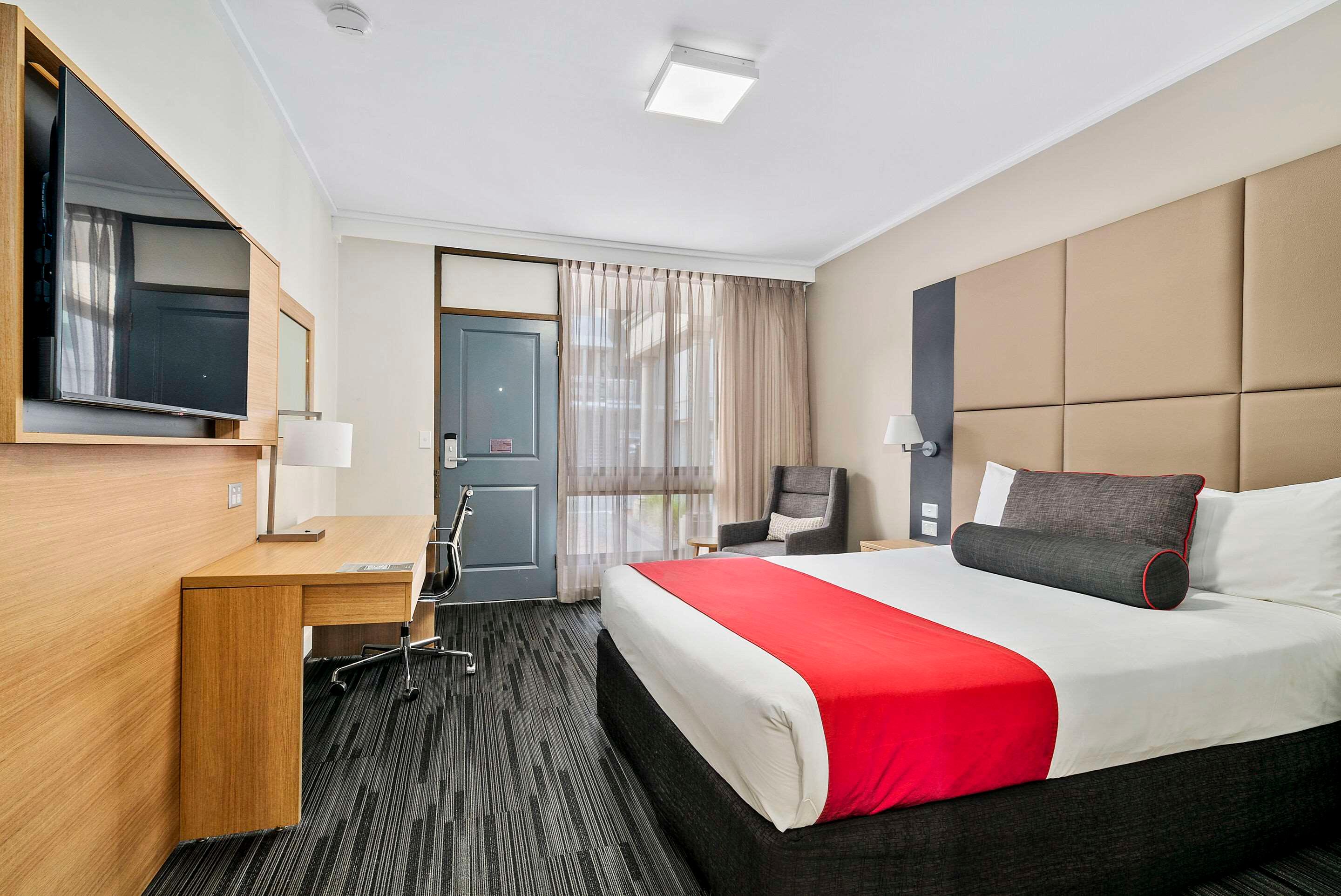 Double Queen Size Bed