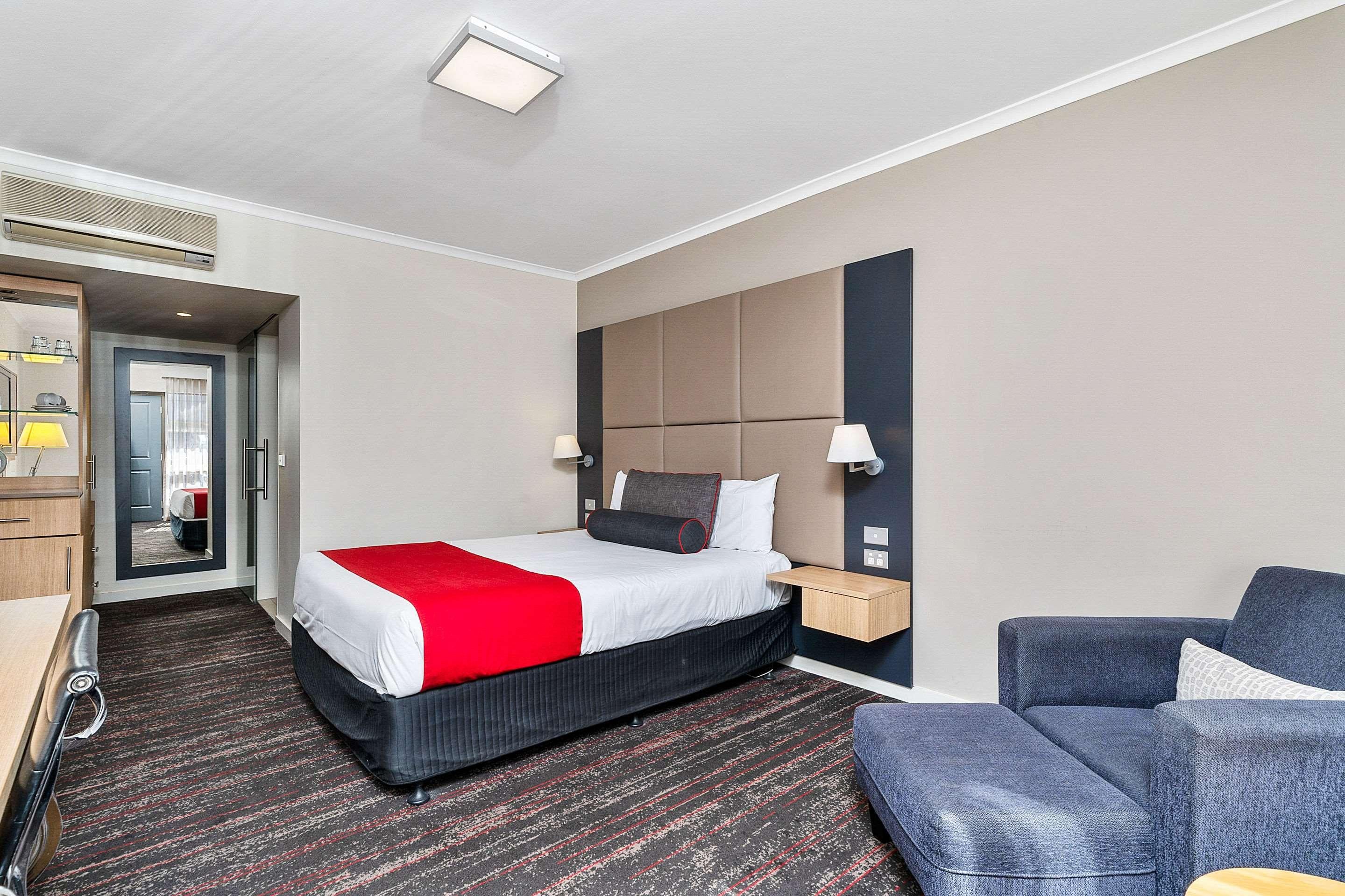 Double Queen Size Bed