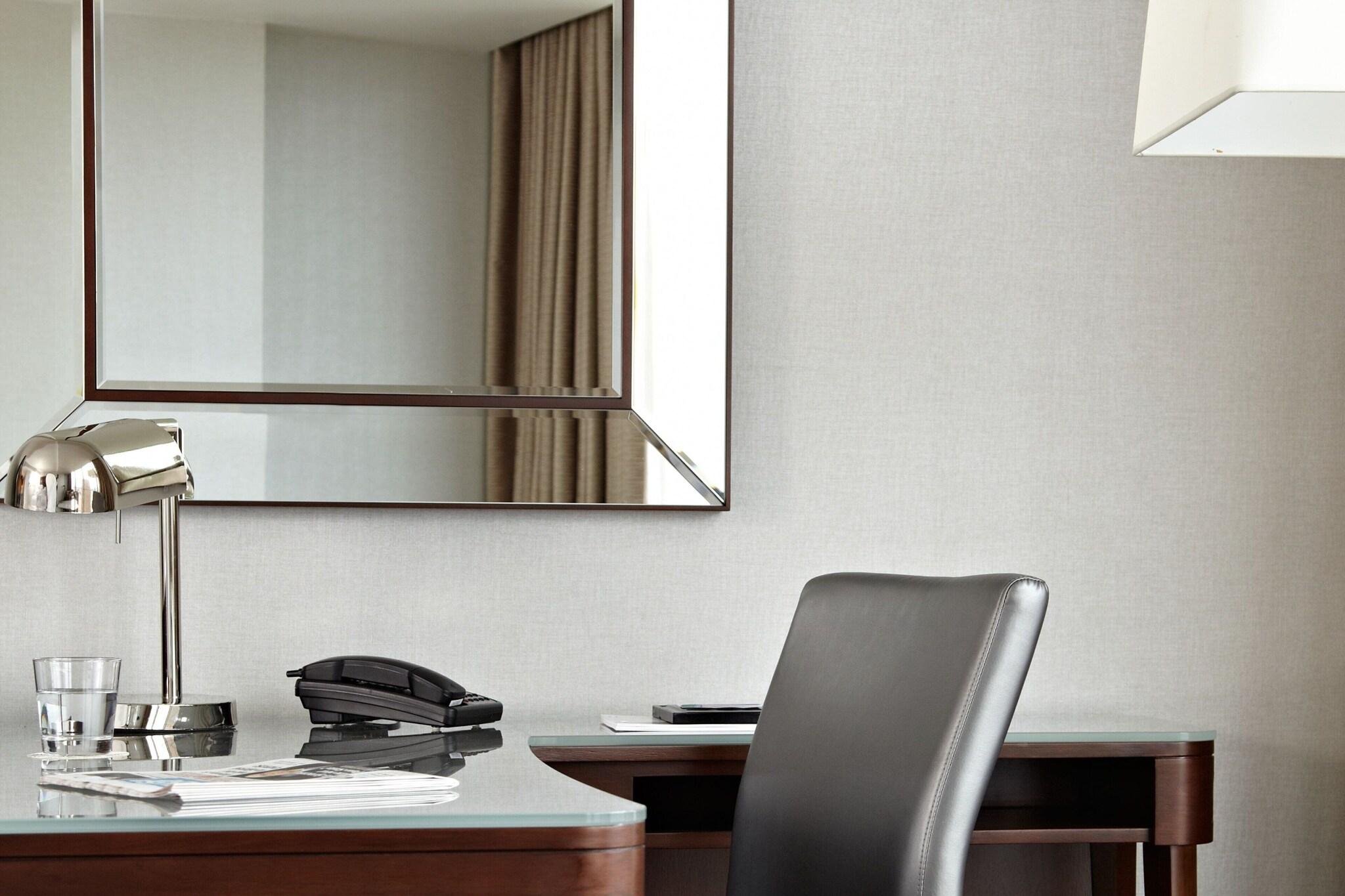 Suite Executive King Bed