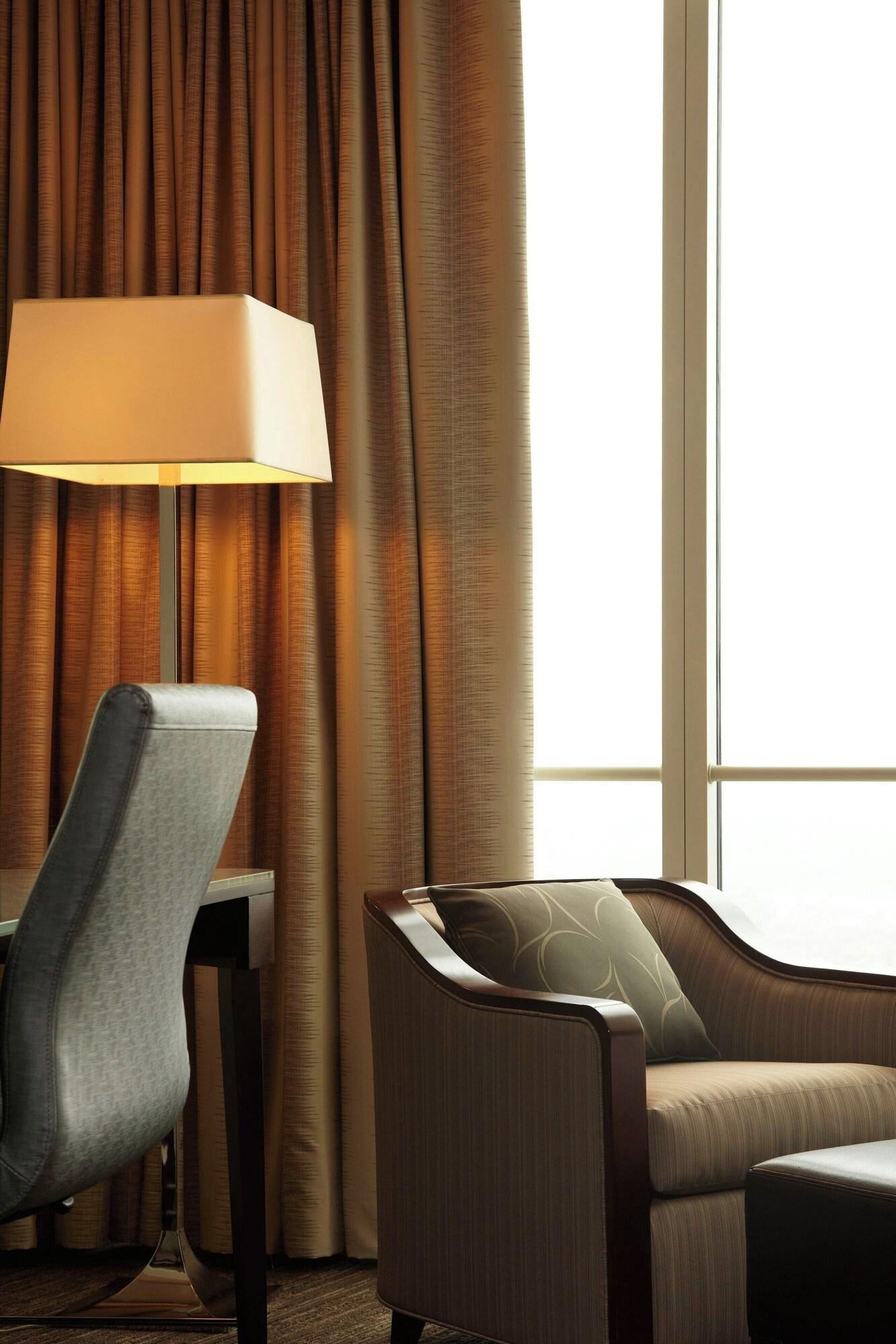 Double Deluxe King Bed