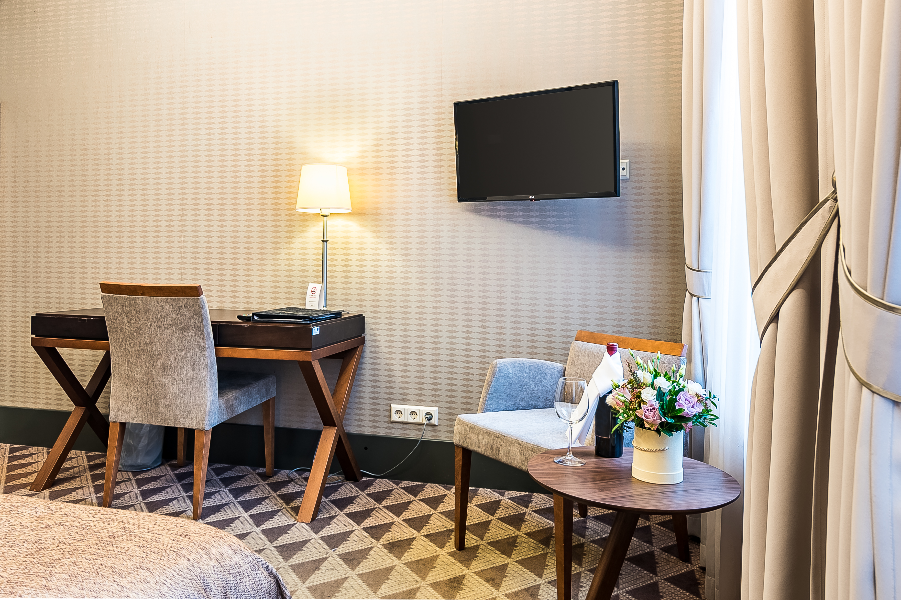 Double Single Business