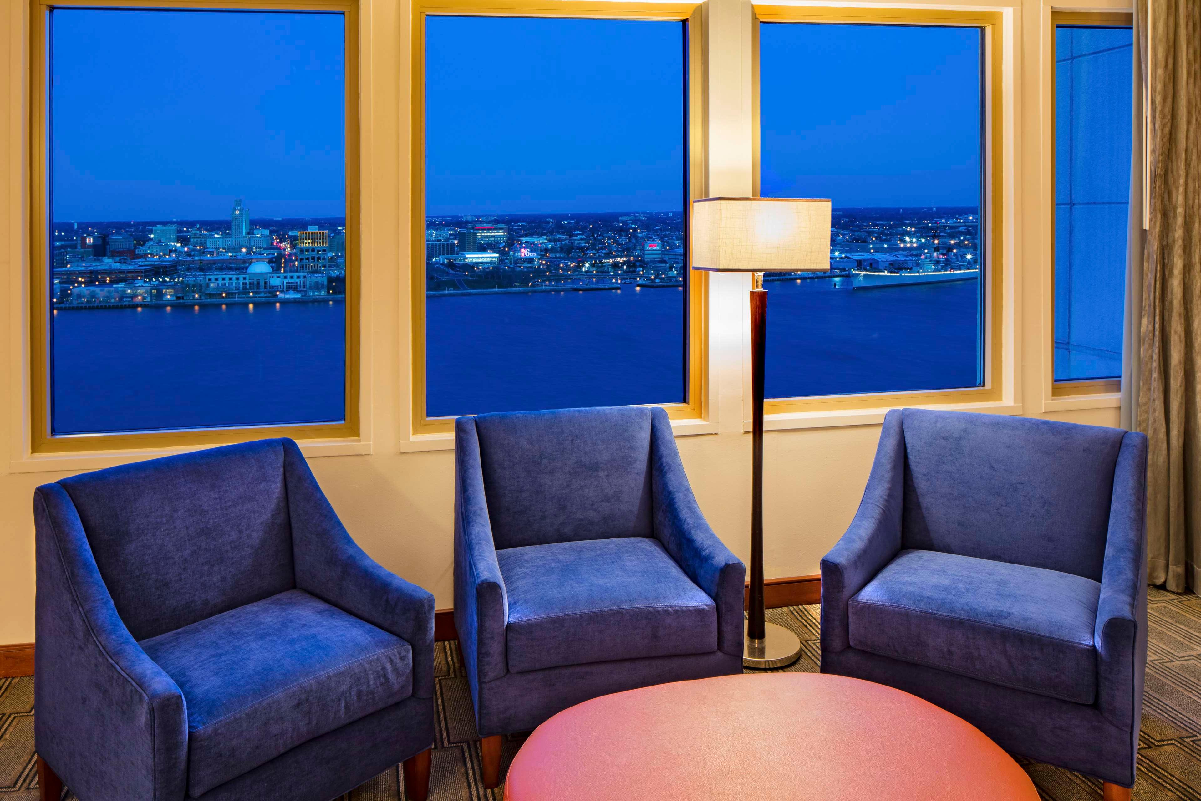 Studio King Size Bed