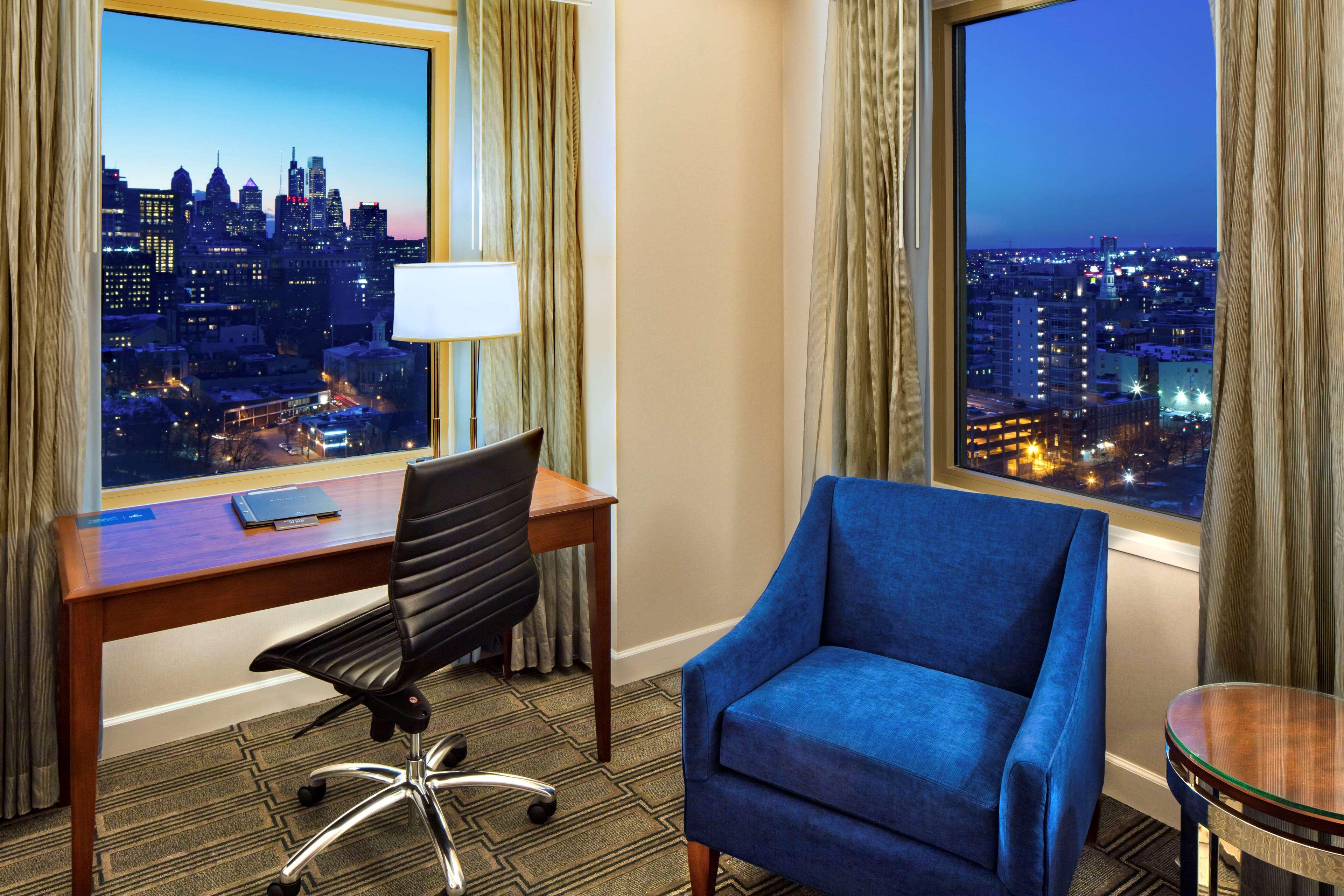 Room City View King Bed