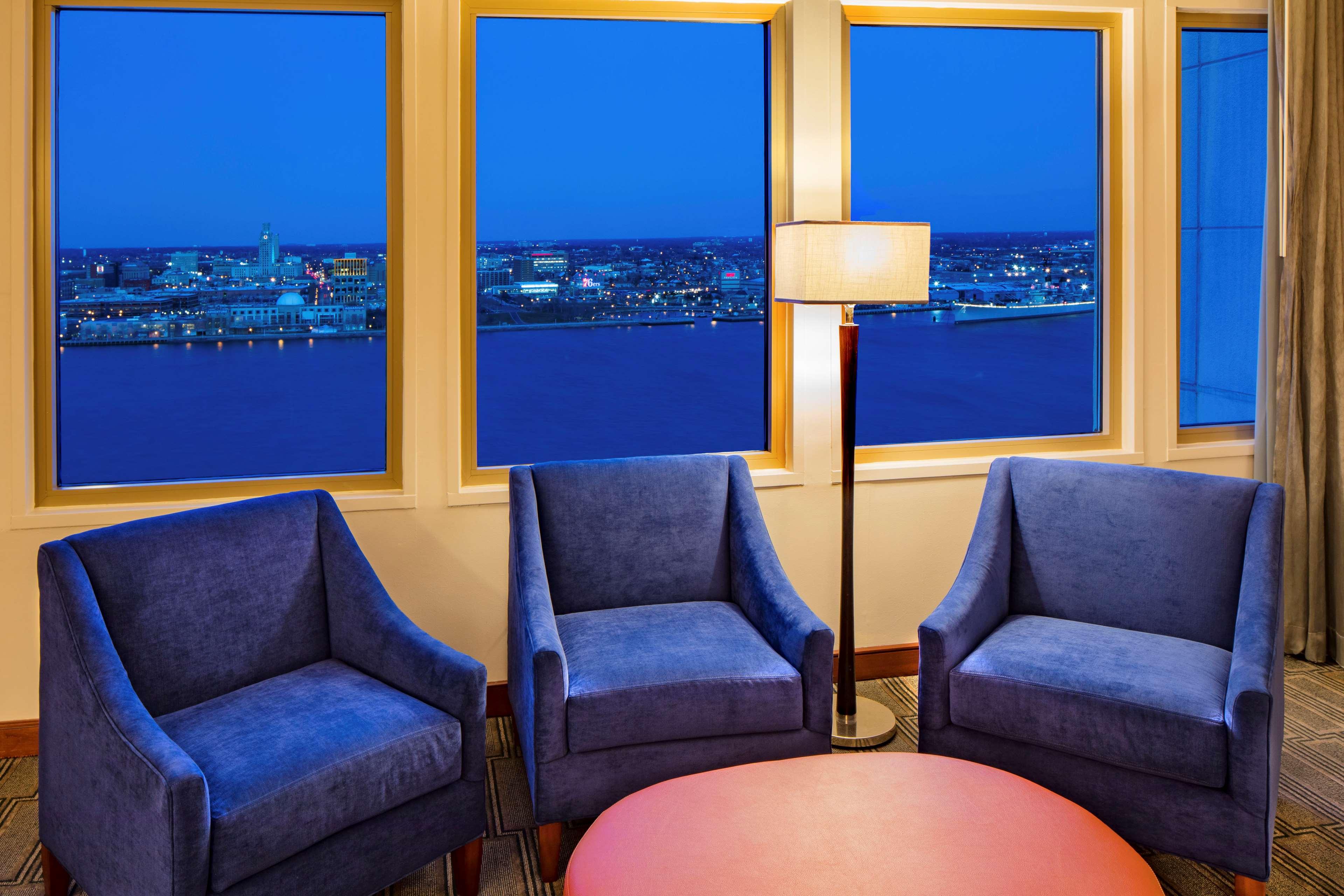 Studio King Size Bed