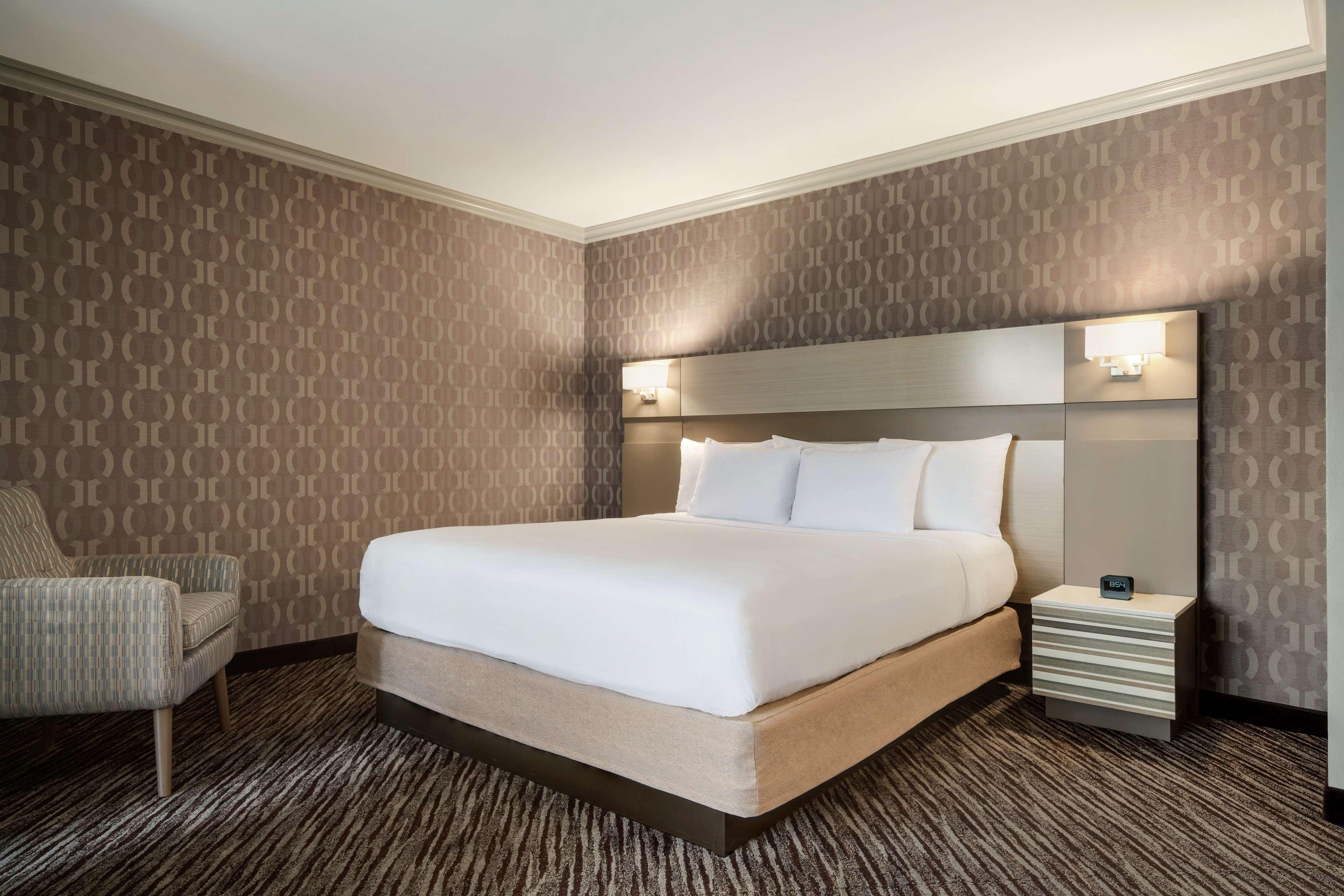 Junior Suite King Size Bed