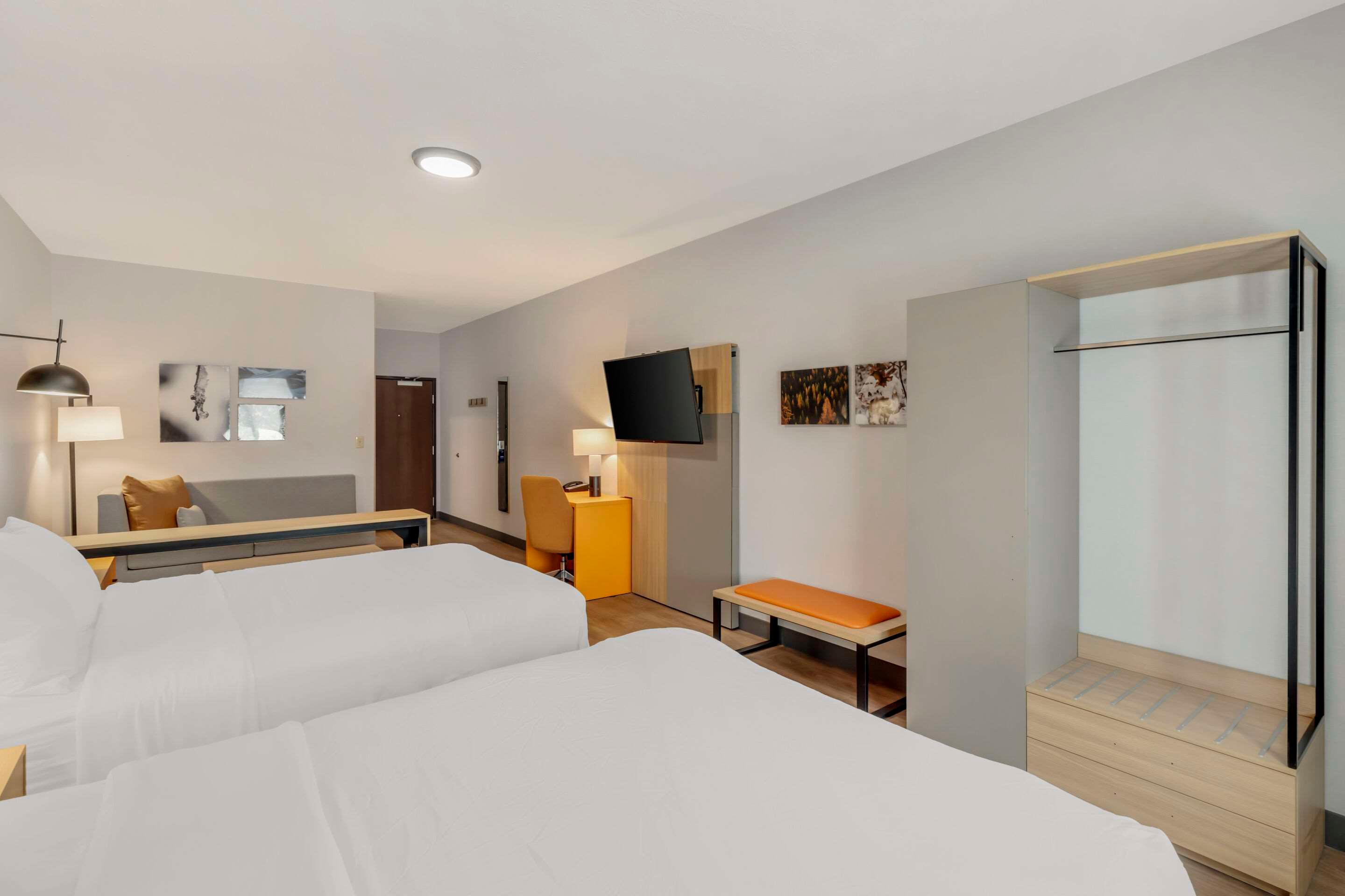 Suite Two Queen Beds