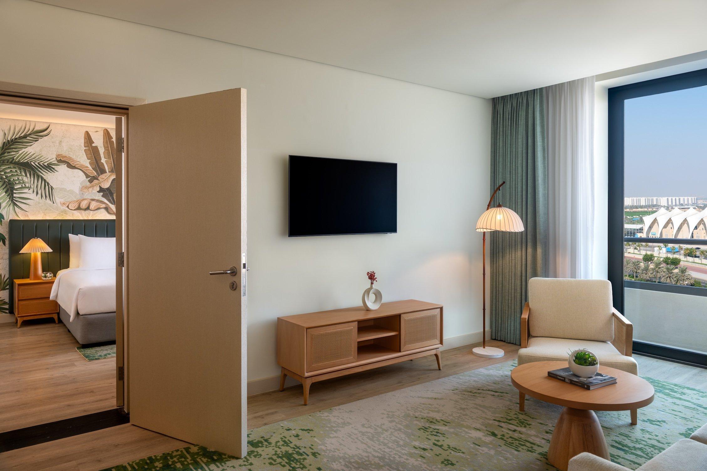 Suite with Balcony with Views
