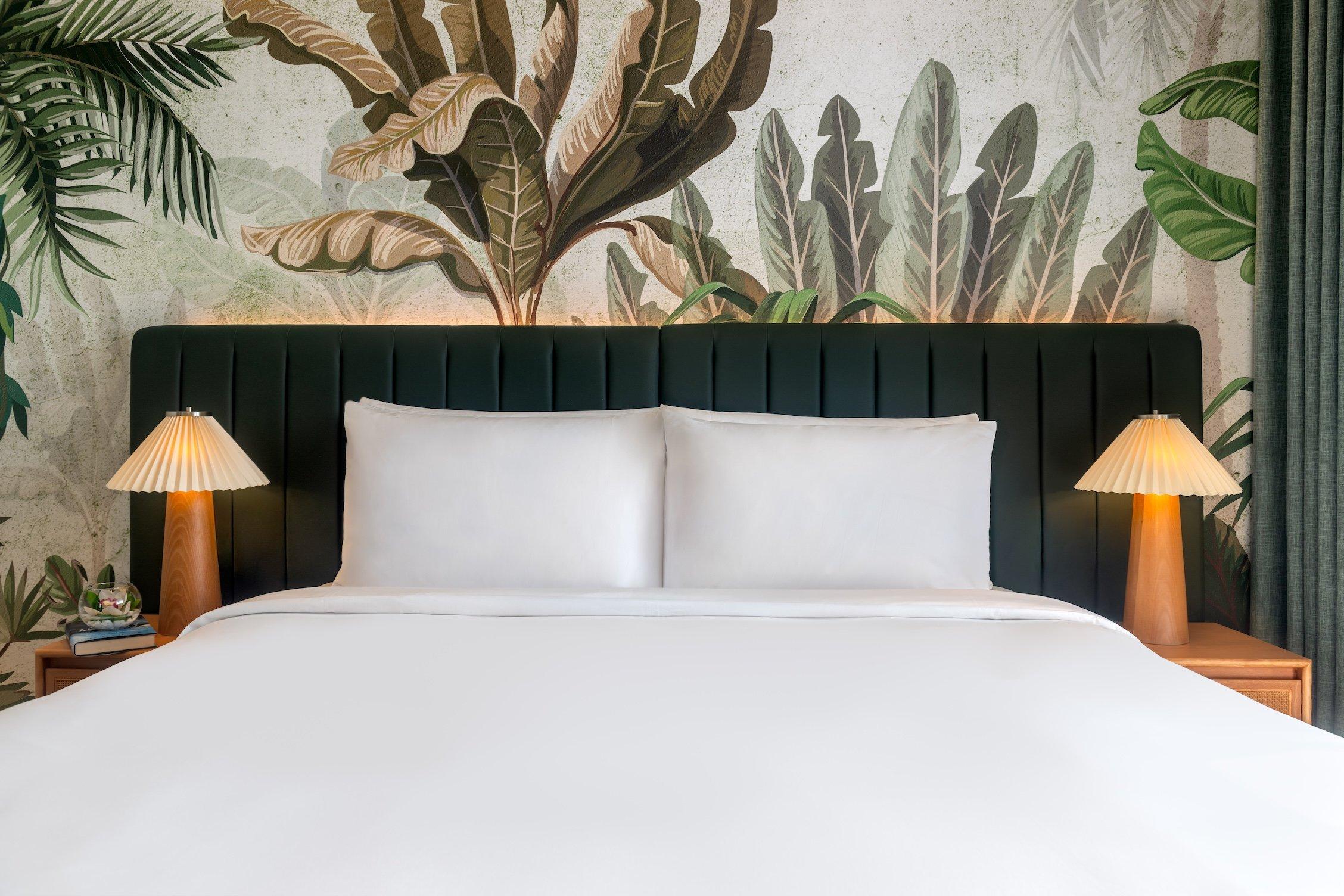 Double Deluxe King Bed