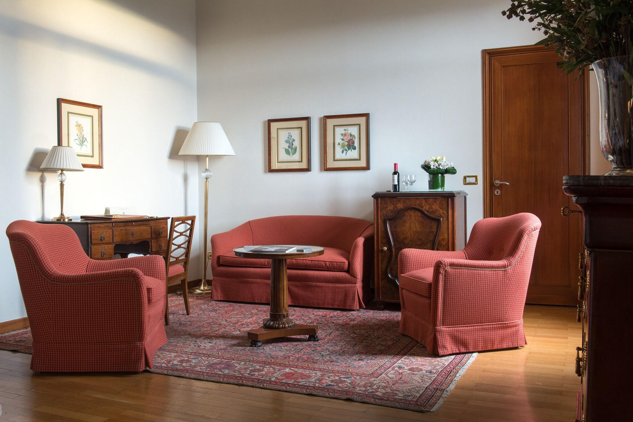 Junior Suite Premier King Bed