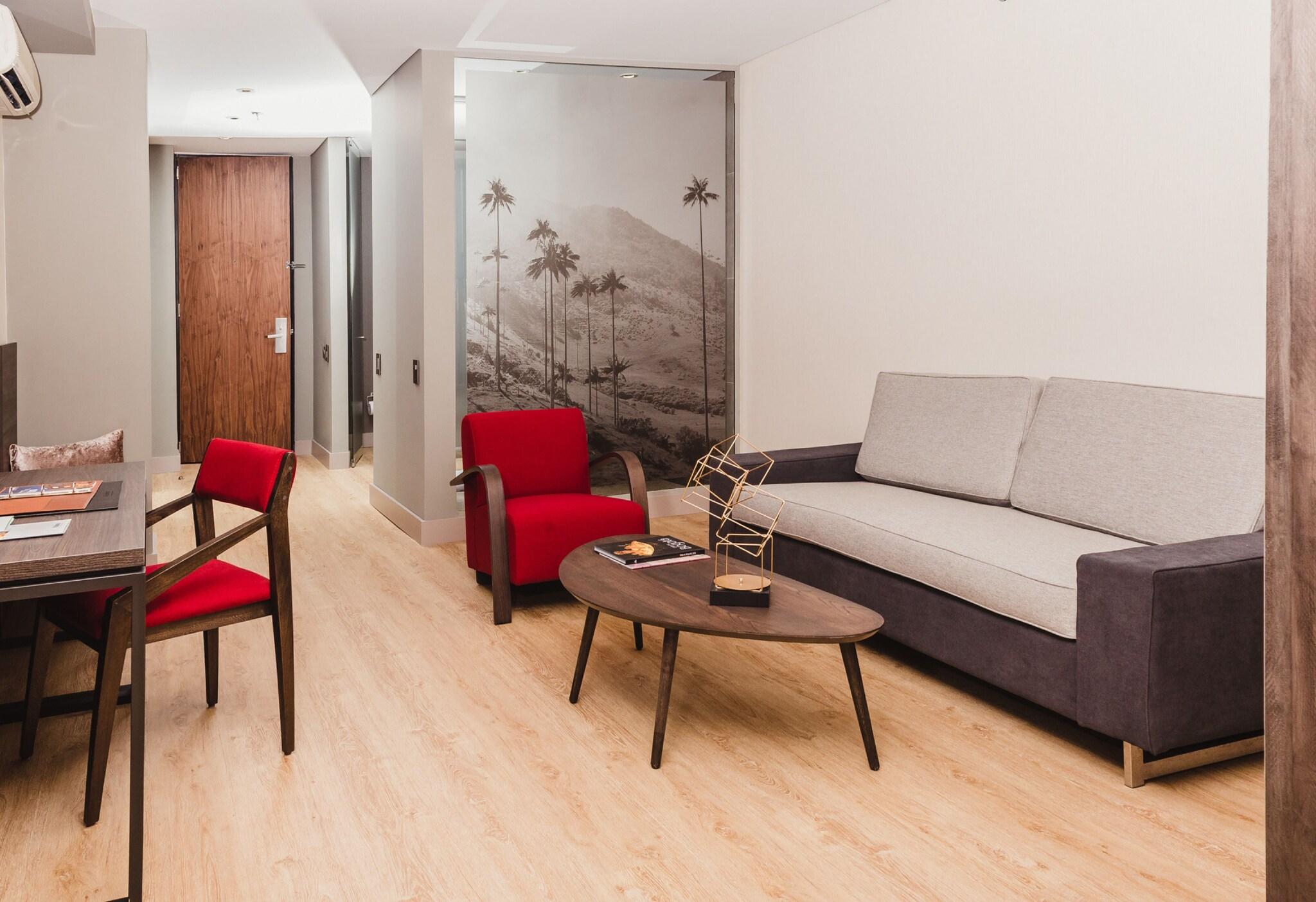 Junior Suite Queen Size Bed