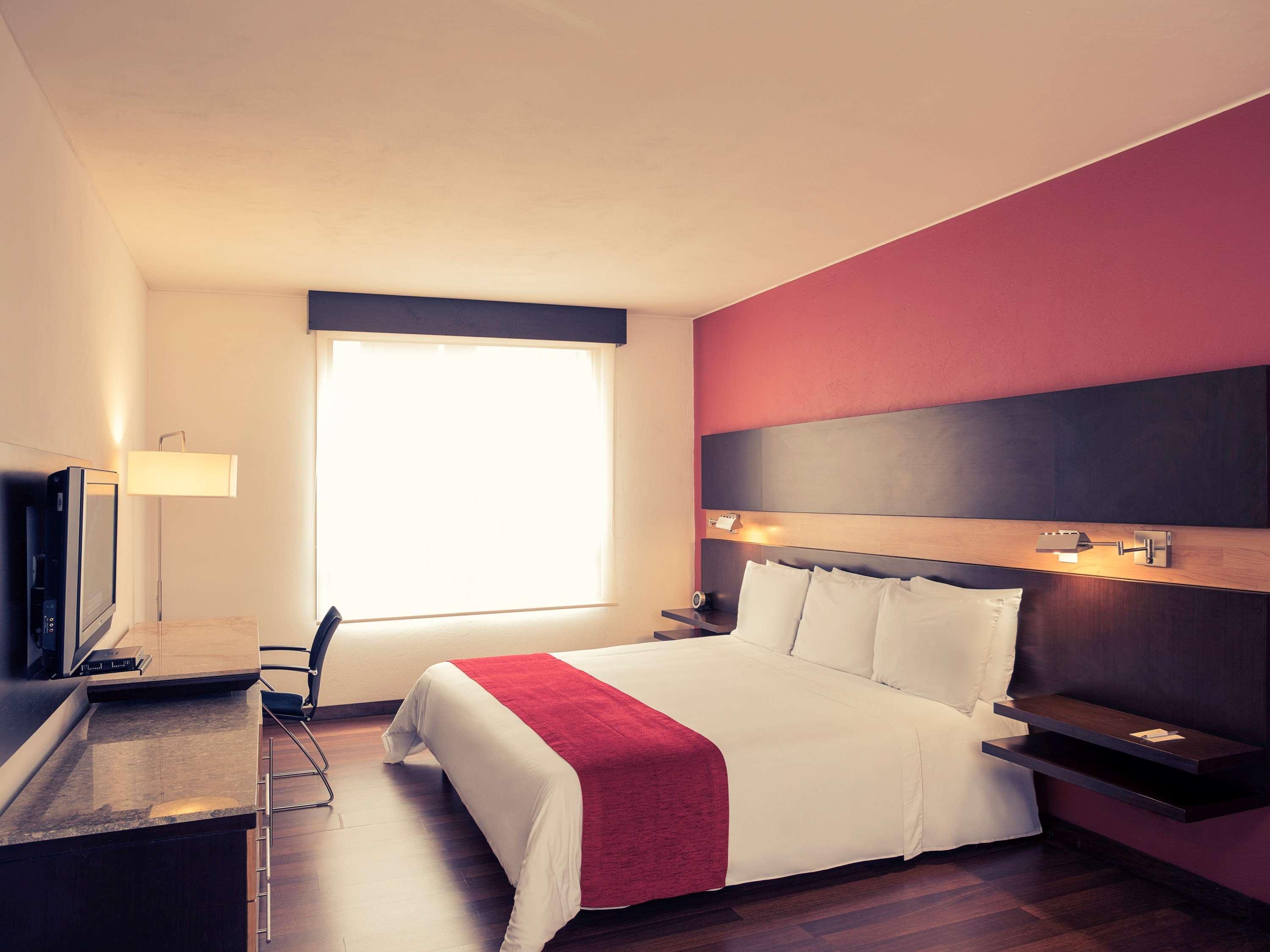 Double Queen Size Bed