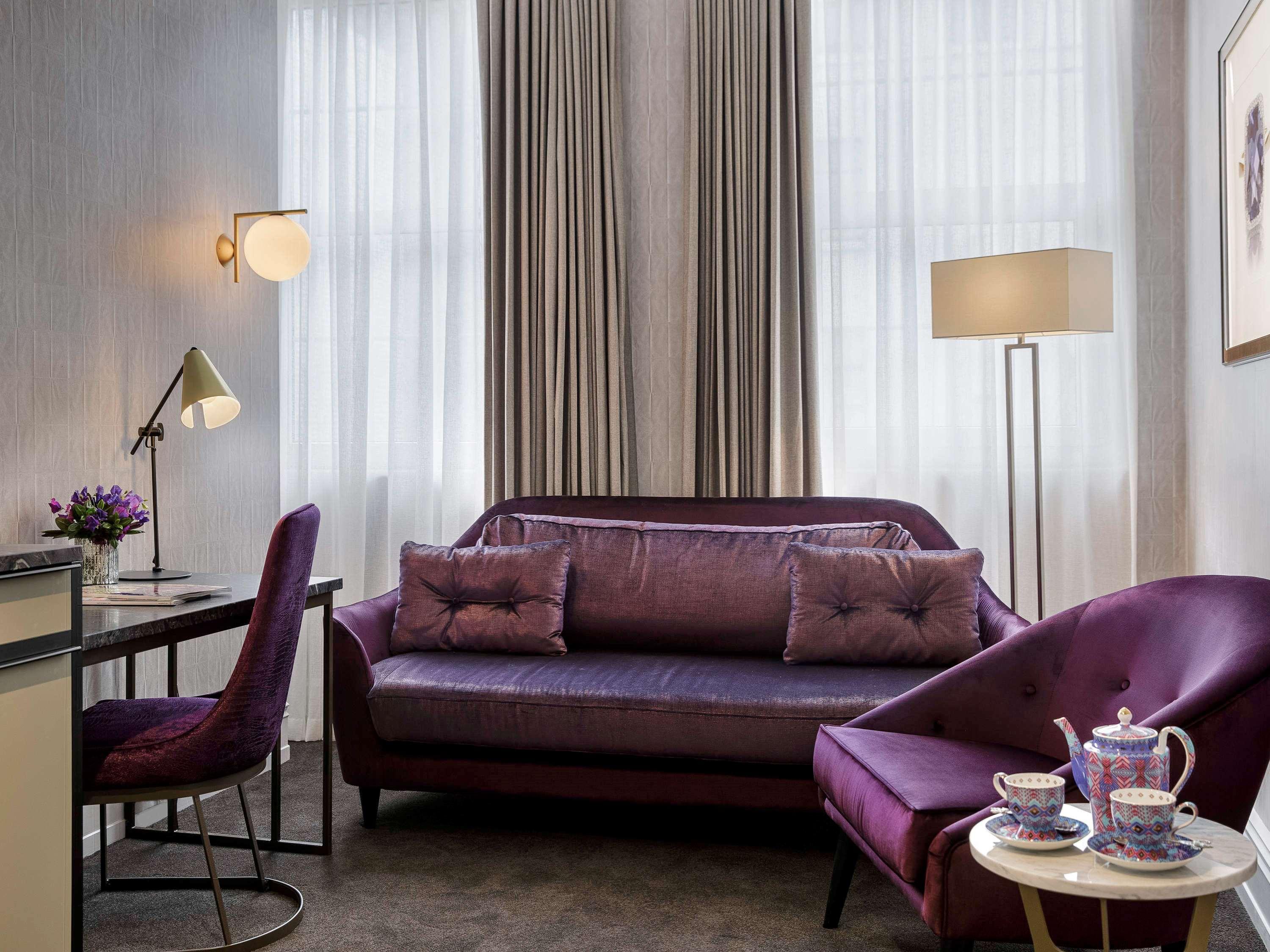 Junior Suite King Size Bed