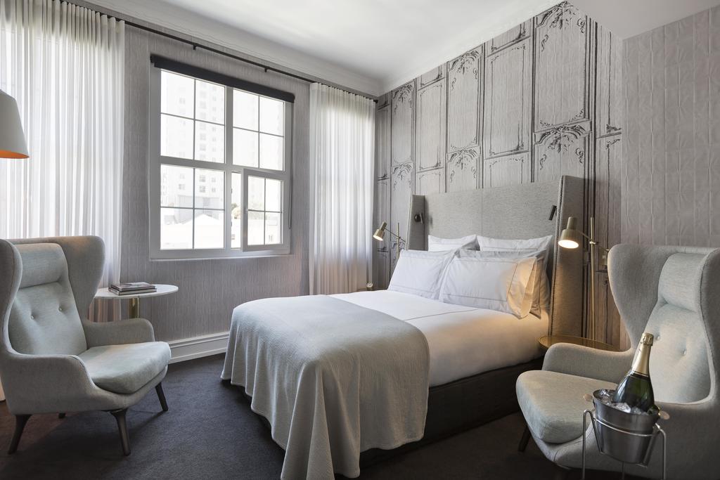 Double Classic King Bed