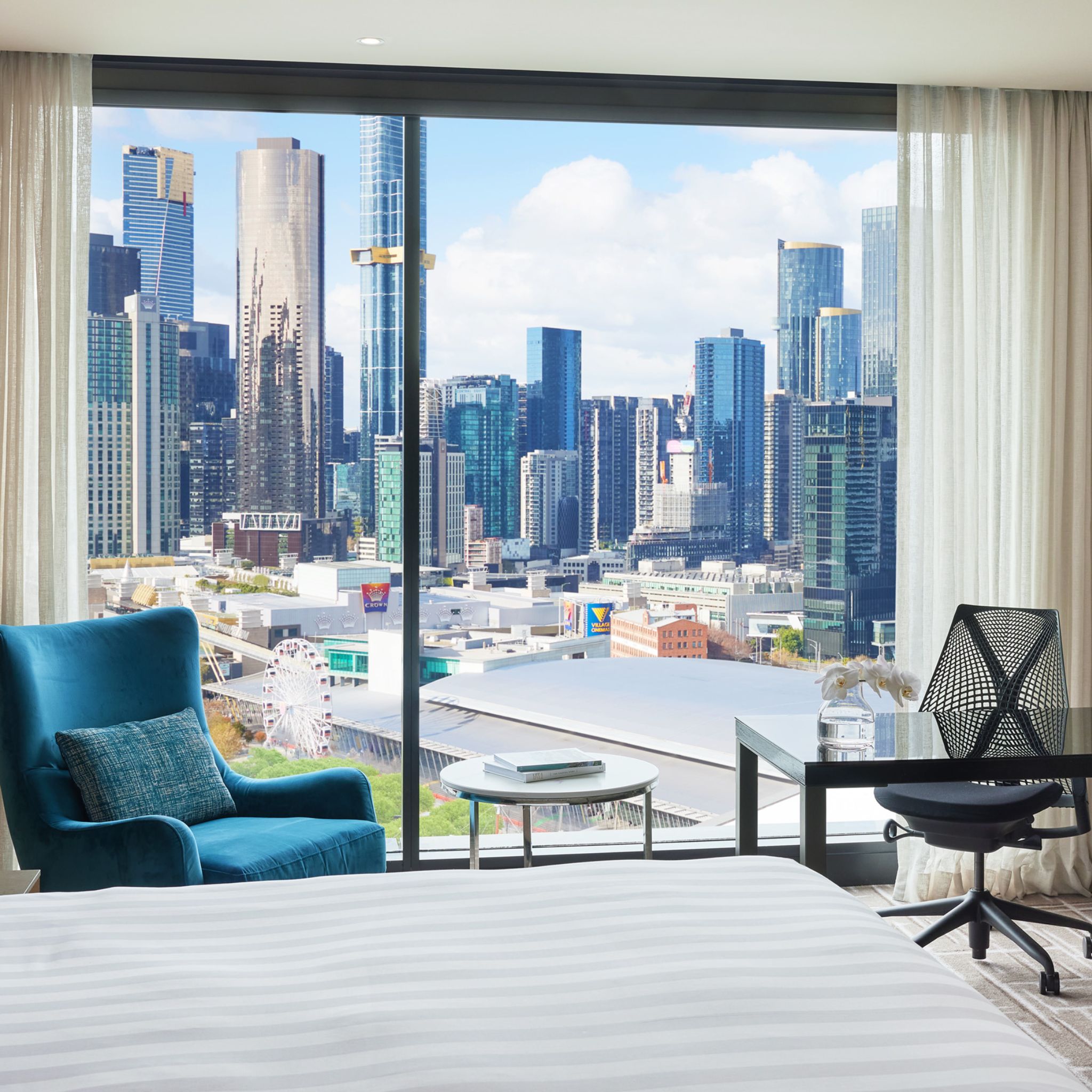 Double Club King Bed